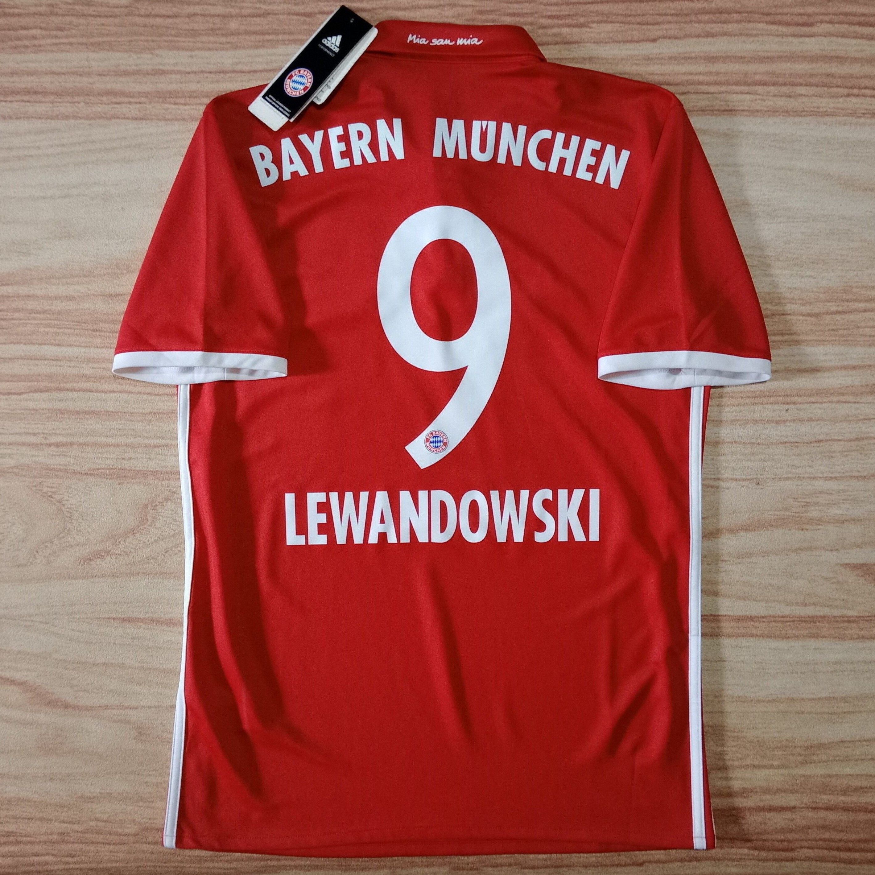 Adidas Bayern Munchen 2016-2017 Home Jersey Robert Lewandowski 9 Size US S / EU 44-46 / 1 - 2 Thumbnail