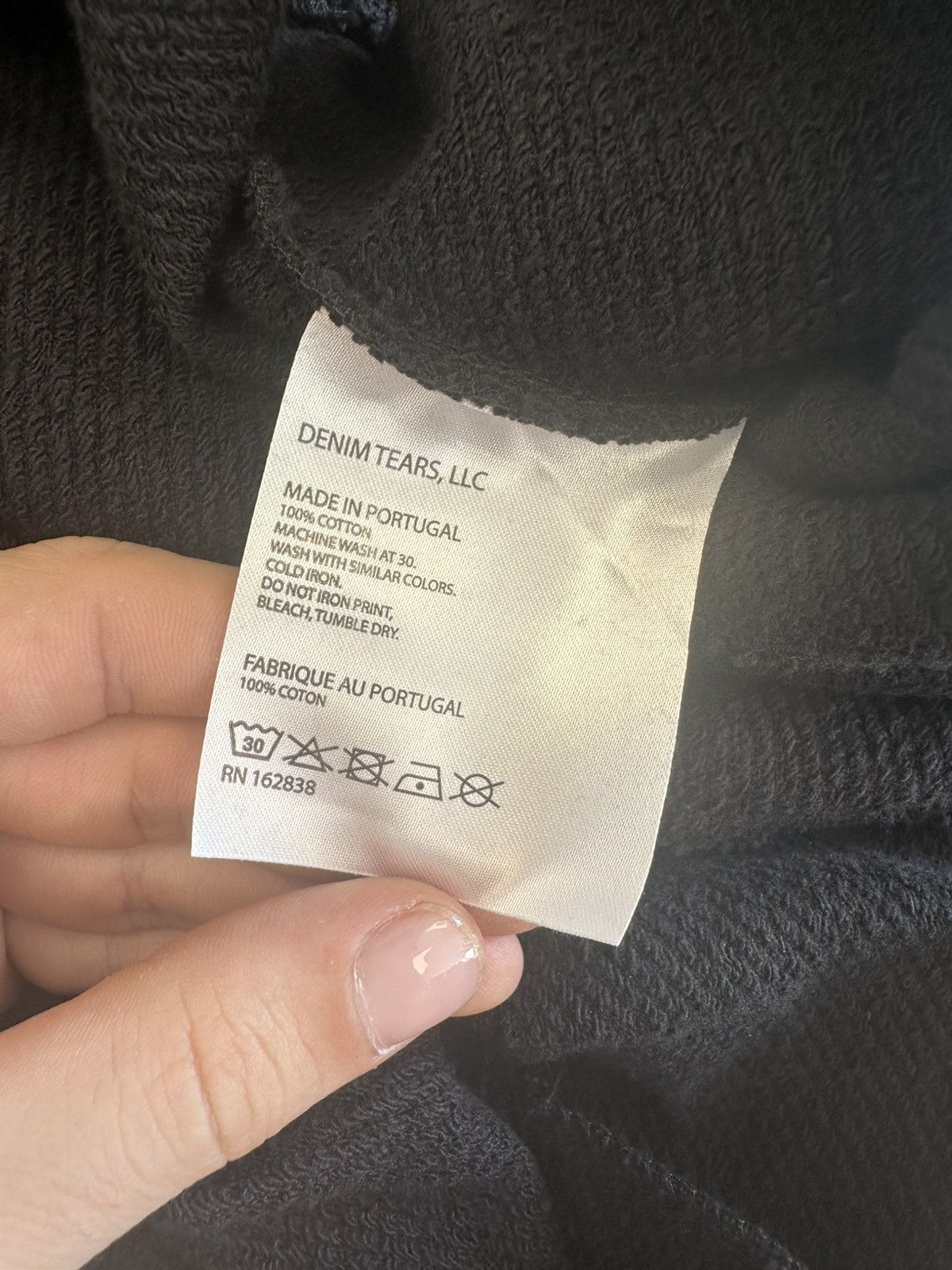 DENIM TEARS Denim Tear Wreath Sweatpant Black Size US 36 / EU 52 - 4 Thumbnail