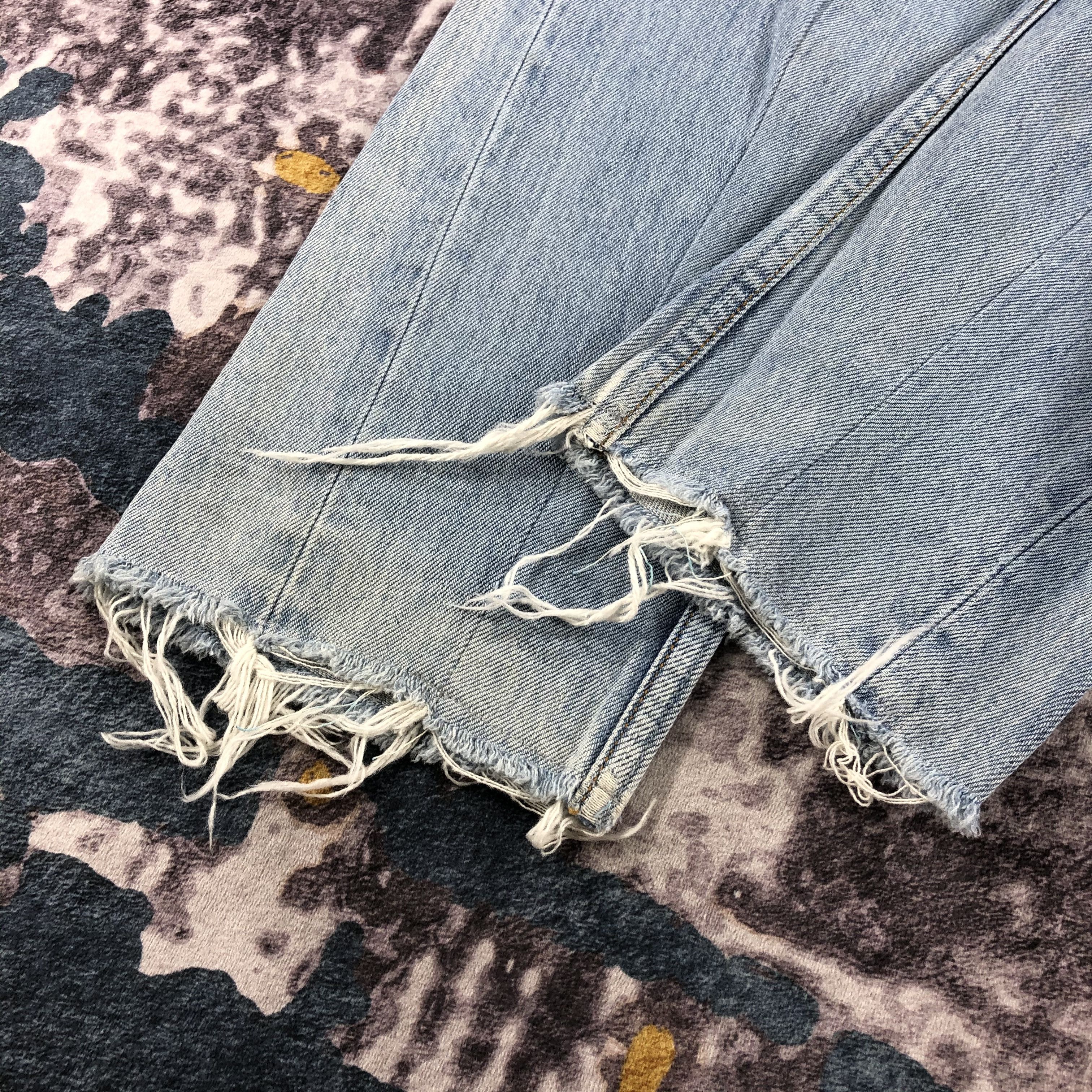 Levi's Vintage 90s Light Wash Levis 501 Jeans-JM2402 Size US 36 / EU 52 - 4 Thumbnail