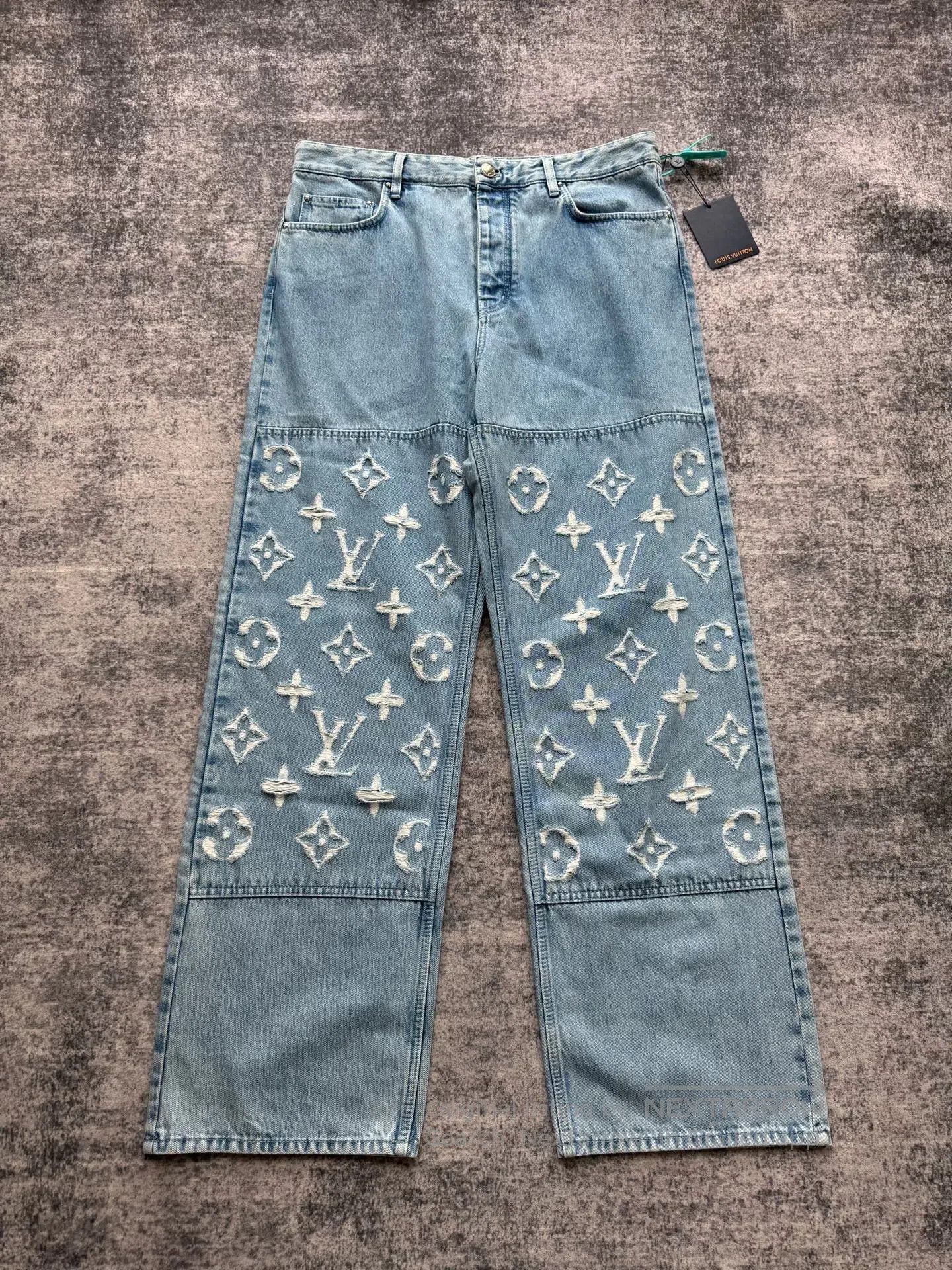 Louis Vuitton Louis Vuitton Blue distressed logo denim long pants| Size US 32 / EU 48 - 1 Thumbnail