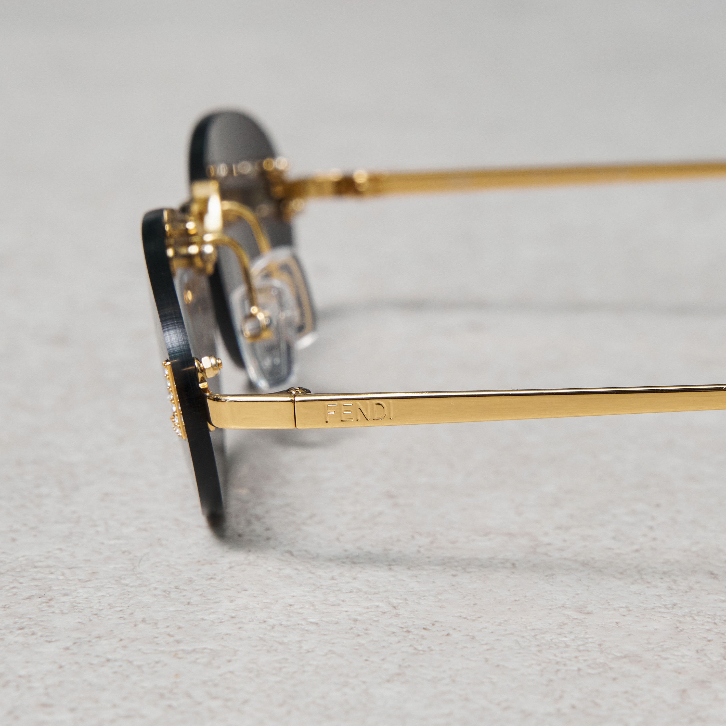 Fendi FENDI FE4075US 30A Sunglasses GOLD Size ONE SIZE - 5 Thumbnail