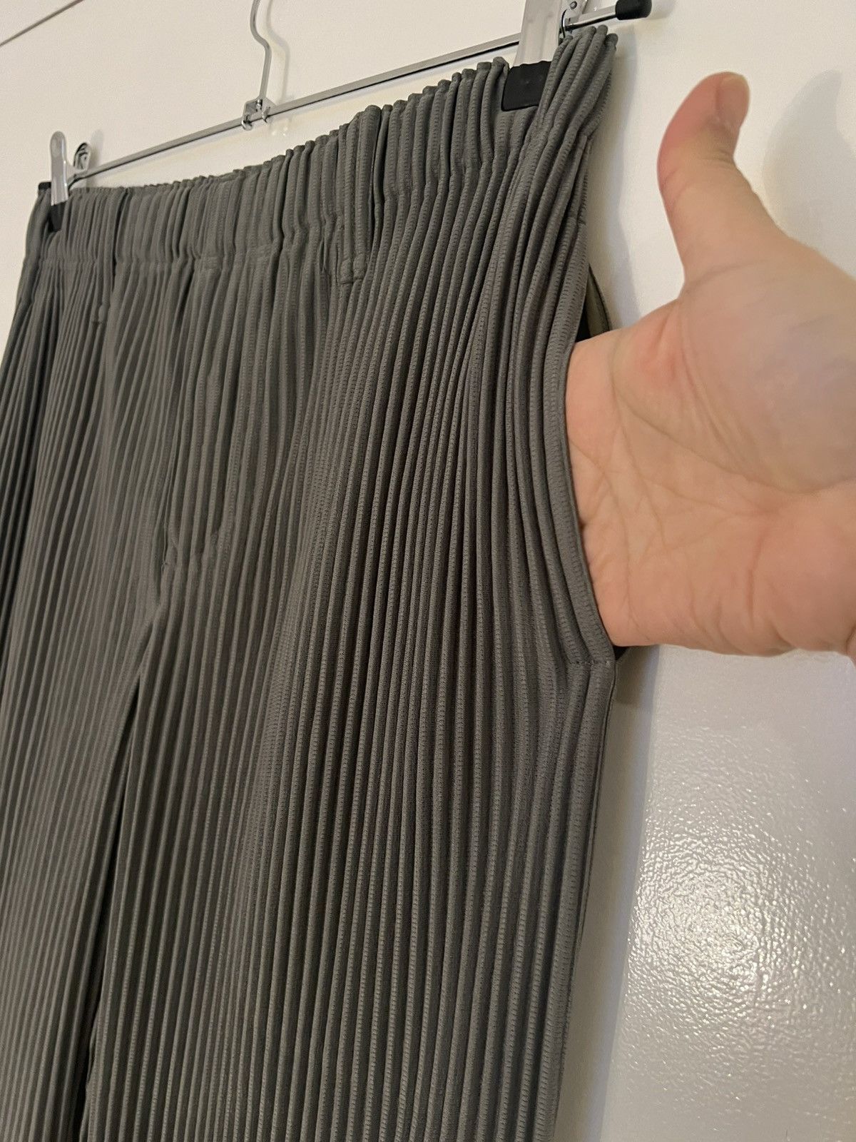 Pleats Please Issey Miyake HOMME PLISSÉ ISSEY MIYAKE Trousers Green Size 2 Medium Size US 32 / EU 48 - 3 Thumbnail