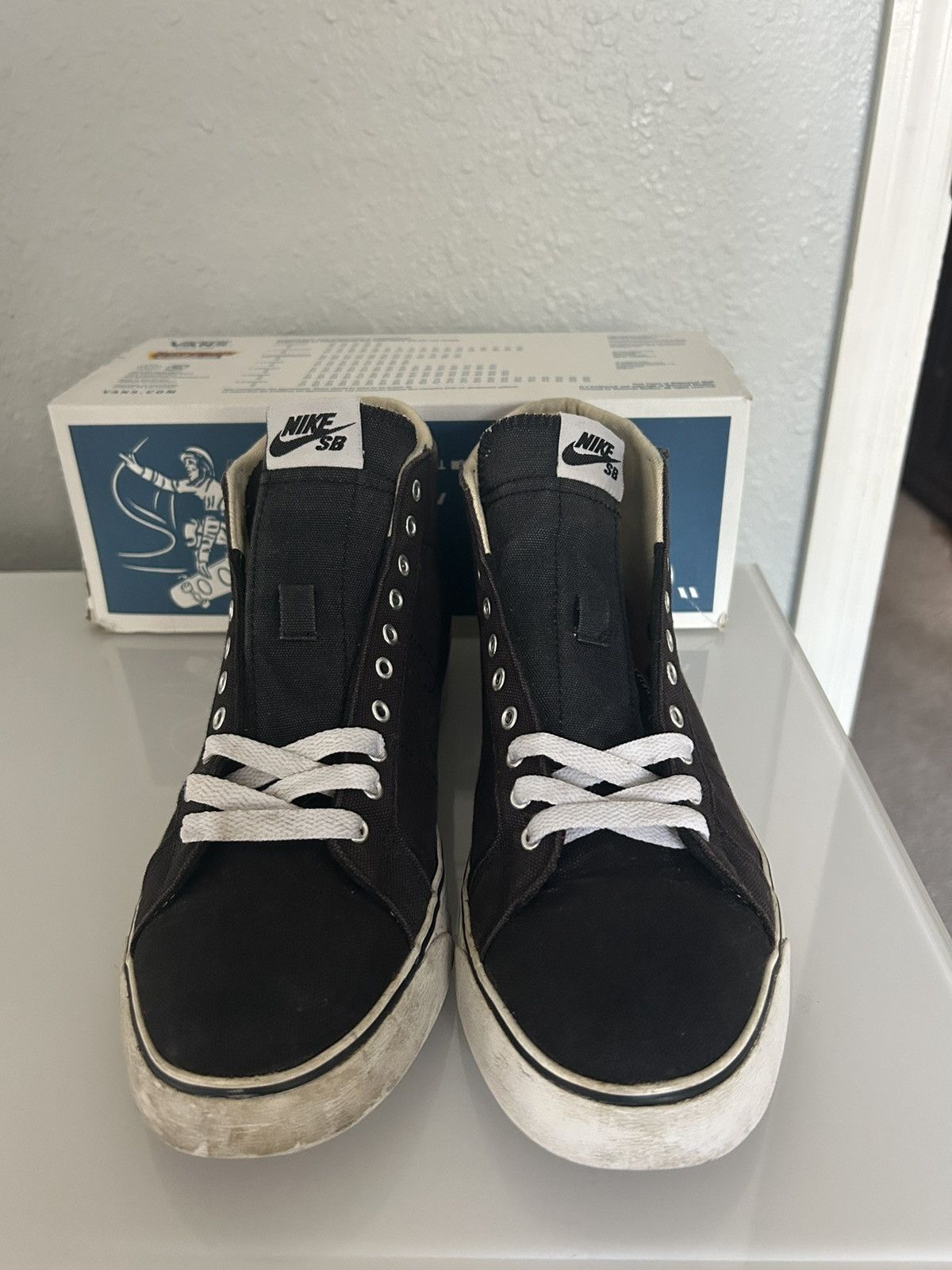 Nike SB Nike SB Huf Blazer Black Canvas 2009 Size US 10 / EU 43 - 2 Thumbnail