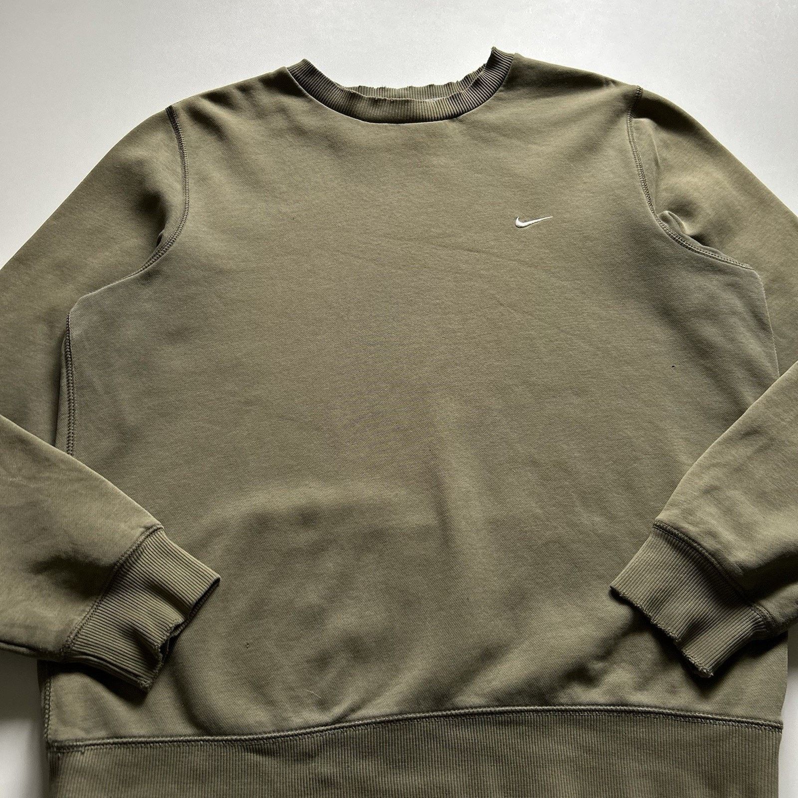 Nike Vintage Nike Crewneck Sweatshirt Mini Swoosh Y2K Green Large Size US L / EU 52-54 / 3 - 2 Thumbnail