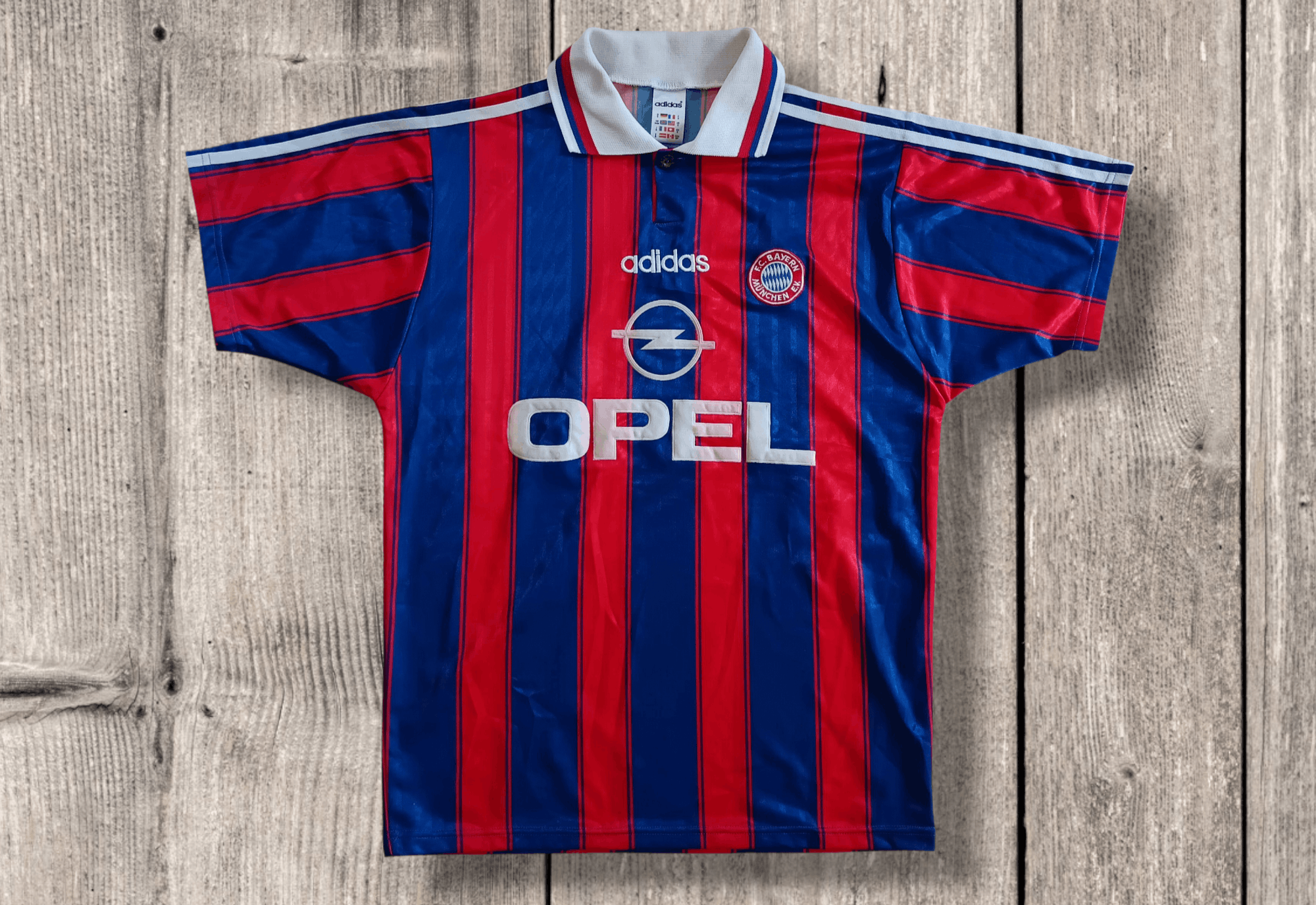 Adidas 1995-1997 | Bayern Munich (Home) | Vintage Jersey Size US S / EU 44-46 / 1 - 1 Thumbnail