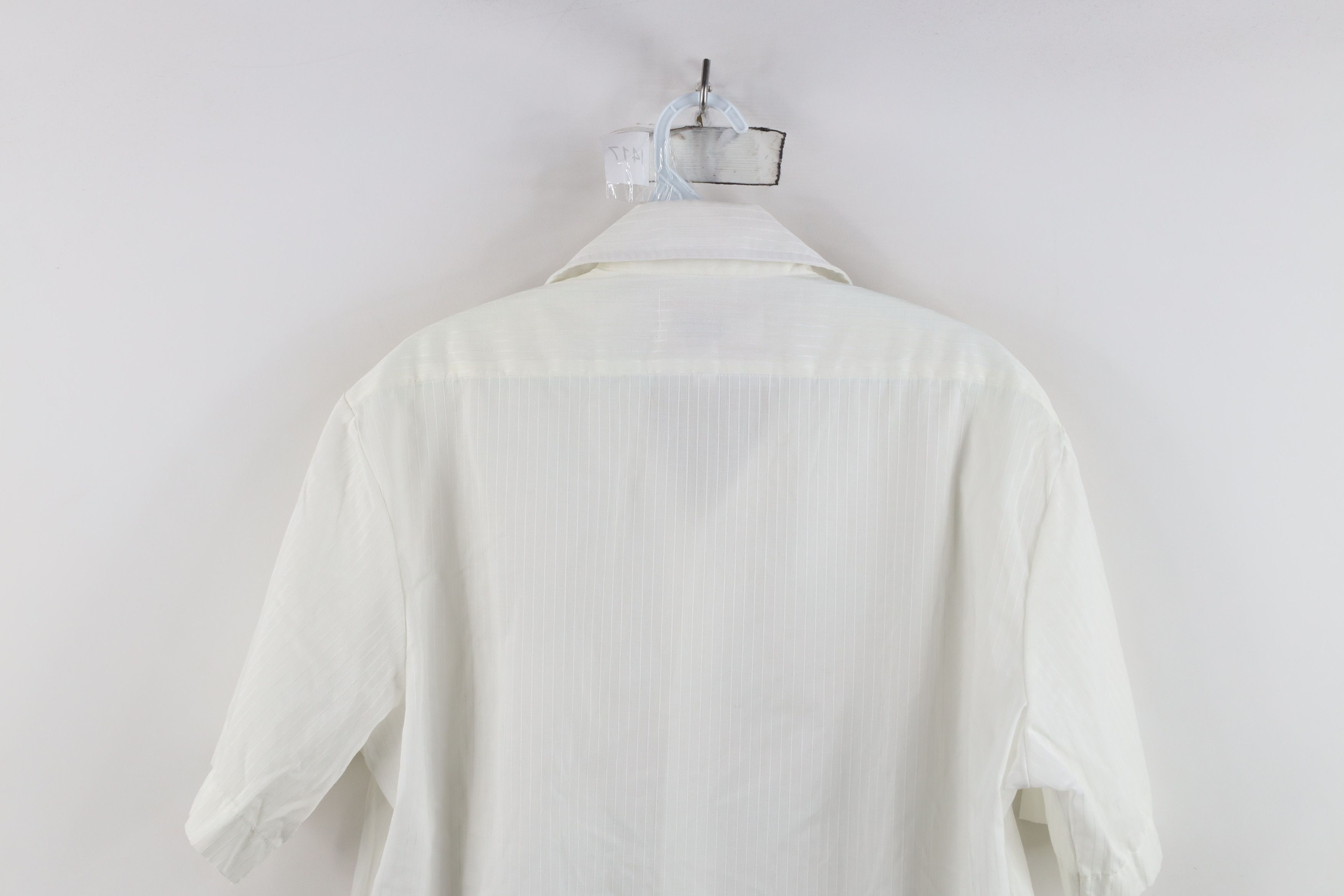 Vintage Vintage 70s Streetwear Short Sleeve Collared Button Shirt Size US L / EU 52-54 / 3 - 10 Thumbnail