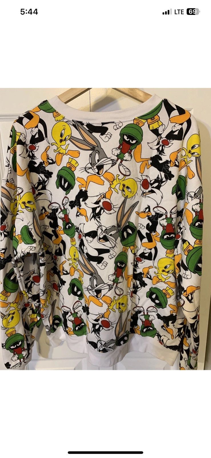 Other Looney Tunes womens XXL 19 junior sweatshirt all over print Size XXL / US 16-18 / IT 52-54 - 6 Thumbnail
