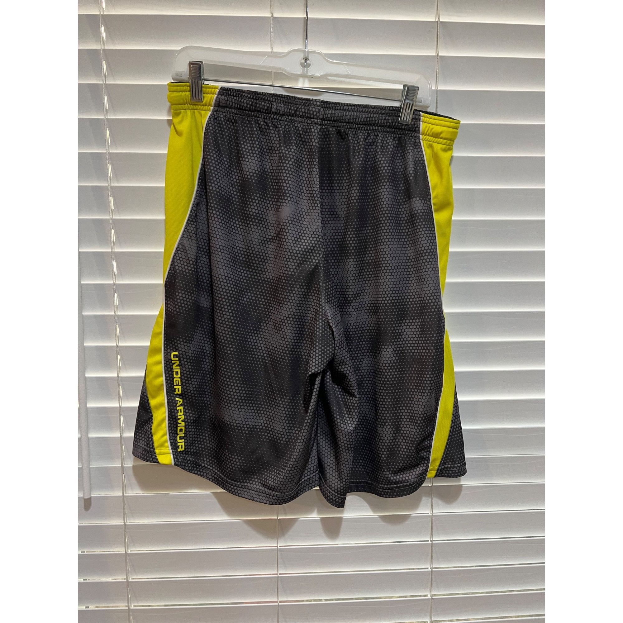 Under Armour Under Armour Mens Gym Shorts - Size L Size US 36 / EU 52 - 3 Thumbnail
