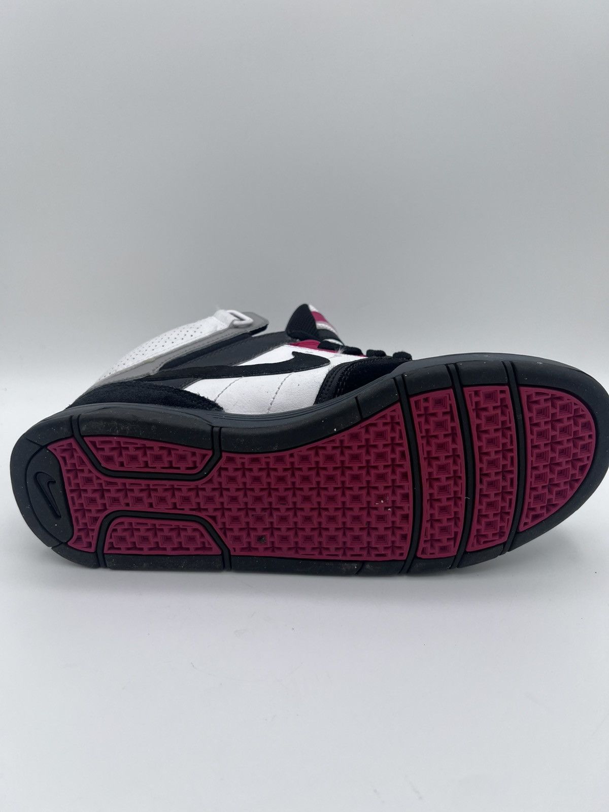 Nike Nike 6.0 Mogan Mid 2 Sneakers Red Black 407716-103 Size 6 Size US 6 / EU 39 - 8 Thumbnail