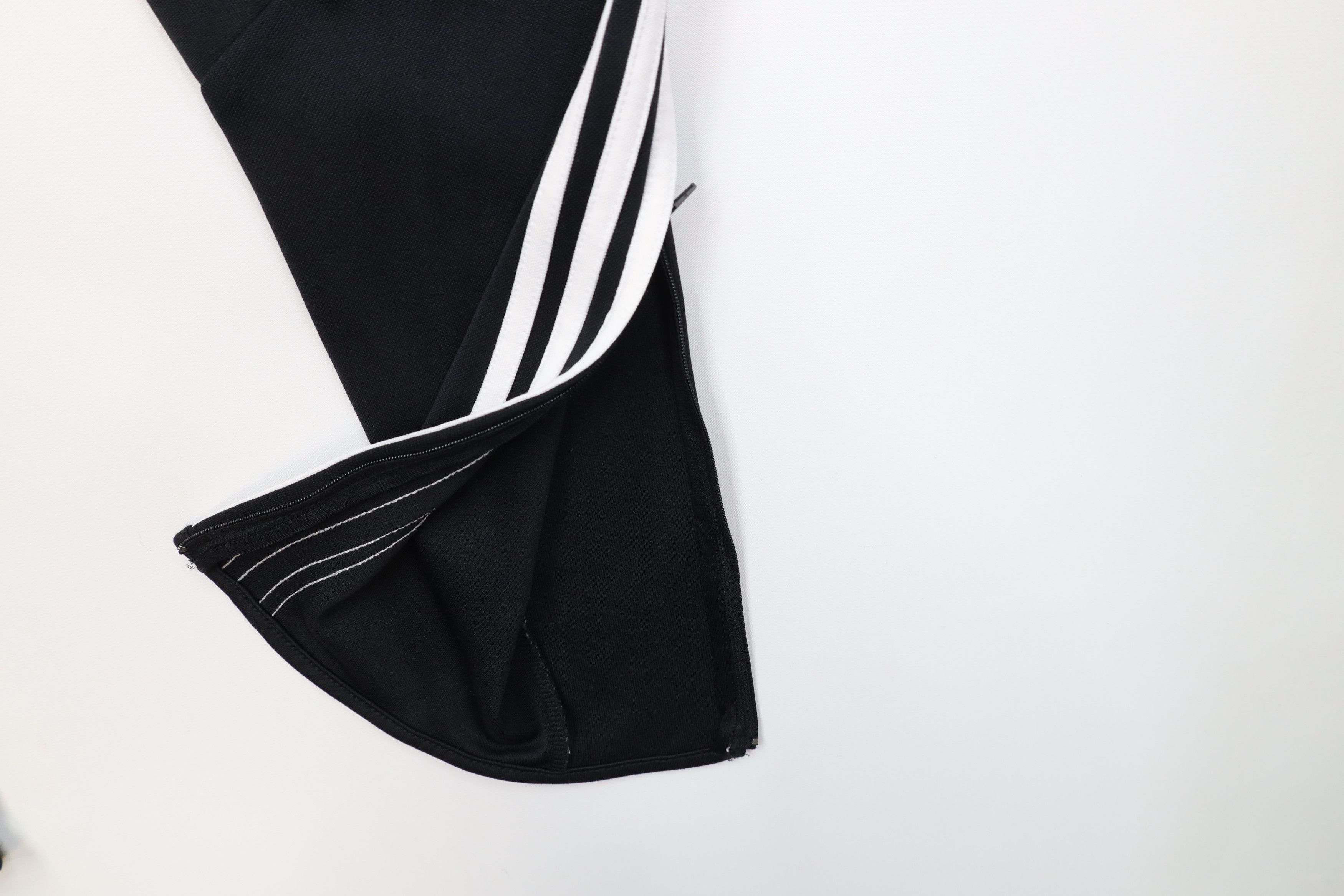 Adidas Vintage Y2K Adidas Tapered Leg Warm Up Soccer Pants Black Size US 34 / EU 50 - 5 Thumbnail