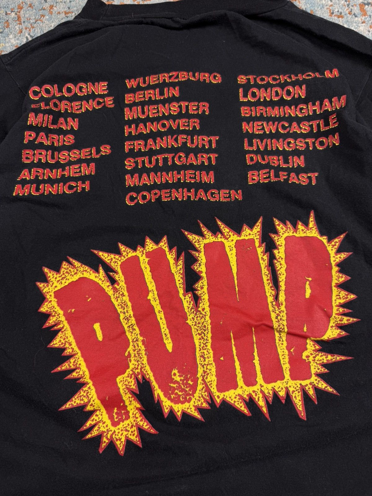 Band Tees Vintage 1989 Aerosmith PUMP euro tour graphic band tee Size US M / EU 48-50 / 2 - 8 Thumbnail