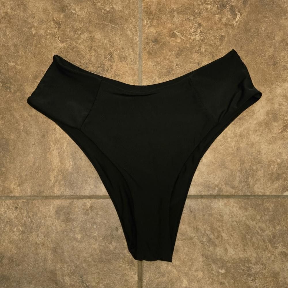 Designer Black Bold High Waisted Bikini Bottoms Size ONE SIZE - 1 Thumbnail
