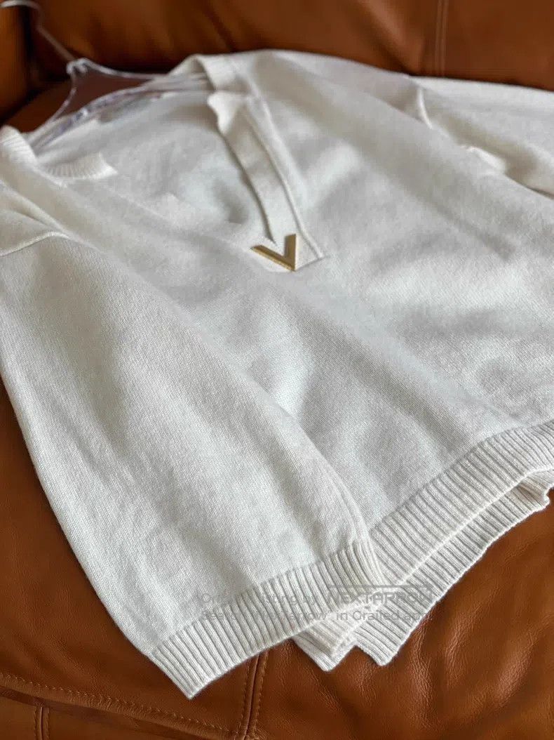 Valentino Valentino Cashmere sweater Size M / US 6-8 / IT 42-44 - 2 Thumbnail
