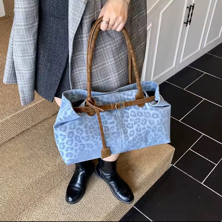 Other Y2K Leopard Shoulder Blue Tote Bag Short Handle Size ONE SIZE - 3 Thumbnail