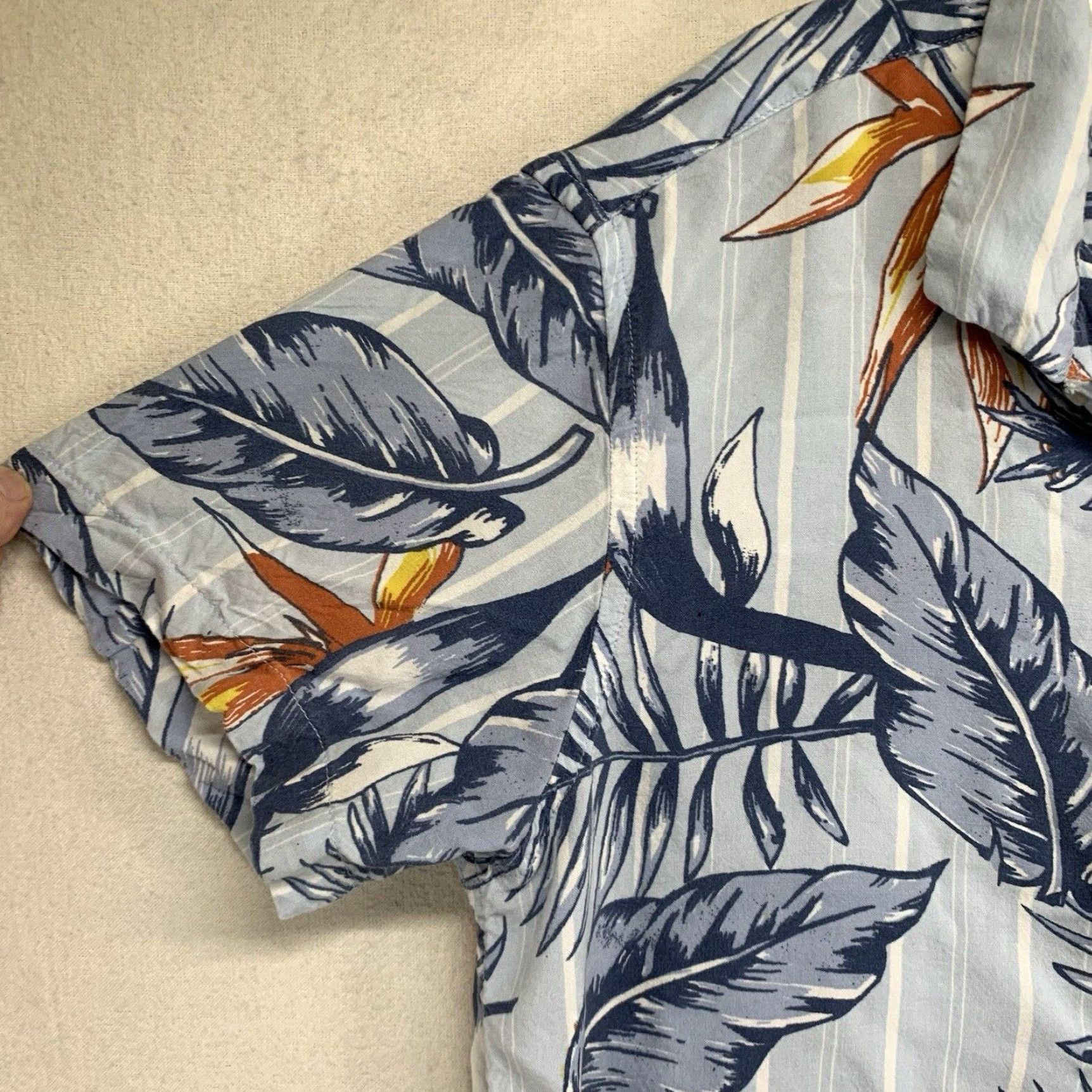 Paradise VINTAGE Hawaiian Shirt Men Medium Light Blue Palm Birds of Paradise 100% Rayon Casual Summer Size US M / EU 48-50 / 2 - 5 Thumbnail