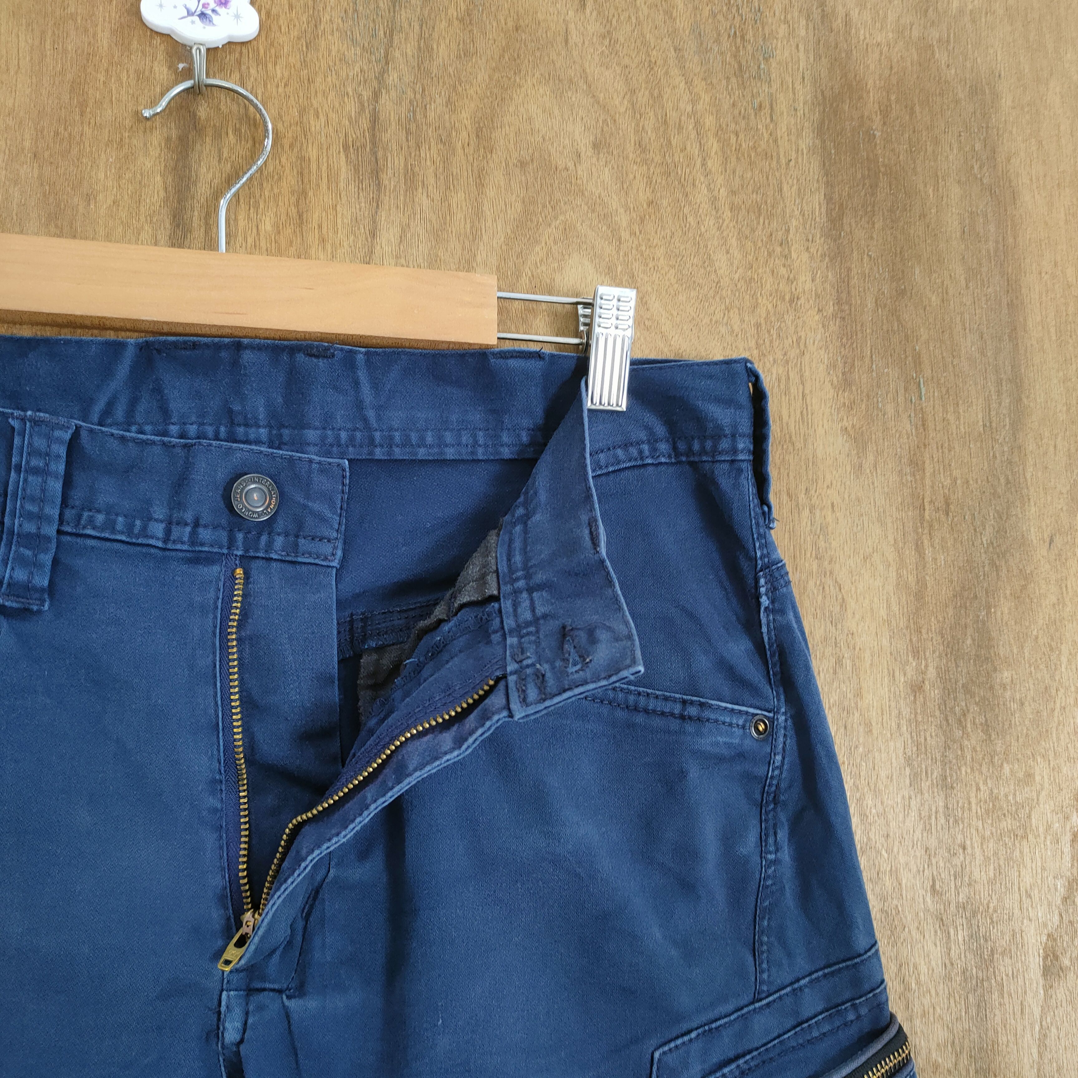 Japanese Brand VINTAGE JAPAN EVENRIVER DARK BLUE CARGO PANTS Size US 32 / EU 48 - 9 Thumbnail