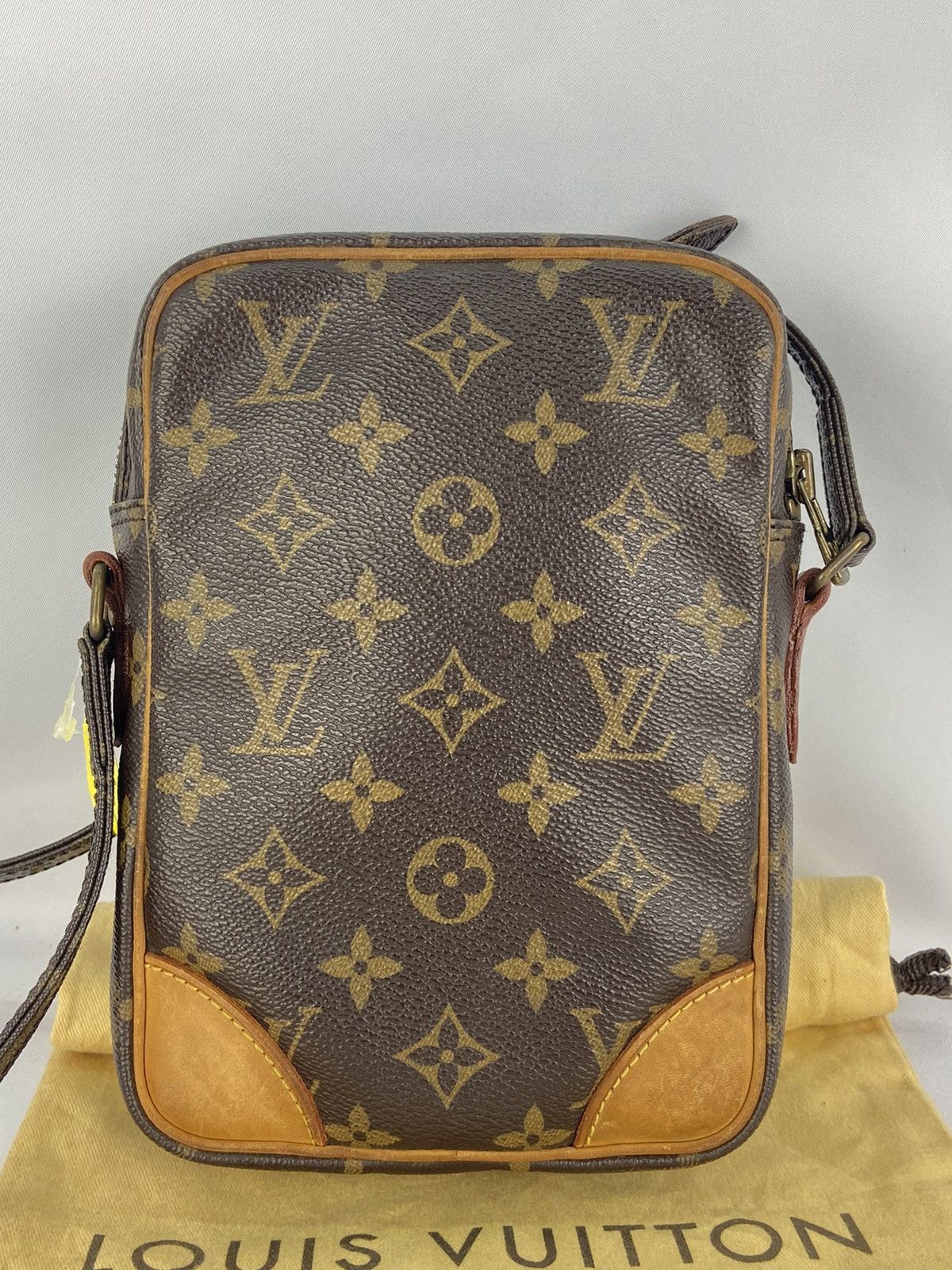 Louis Vuitton Aithentic Louis Vuitton monogram Danube crossbody Size ONE SIZE - 5 Thumbnail