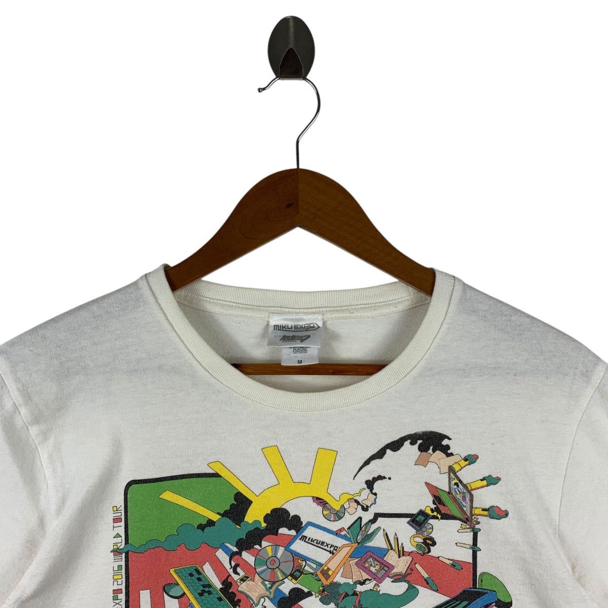 Anime Hatsune Miku Expo 2016 Japan Tour Tshirt Size US M / EU 48-50 / 2 - 2 Thumbnail