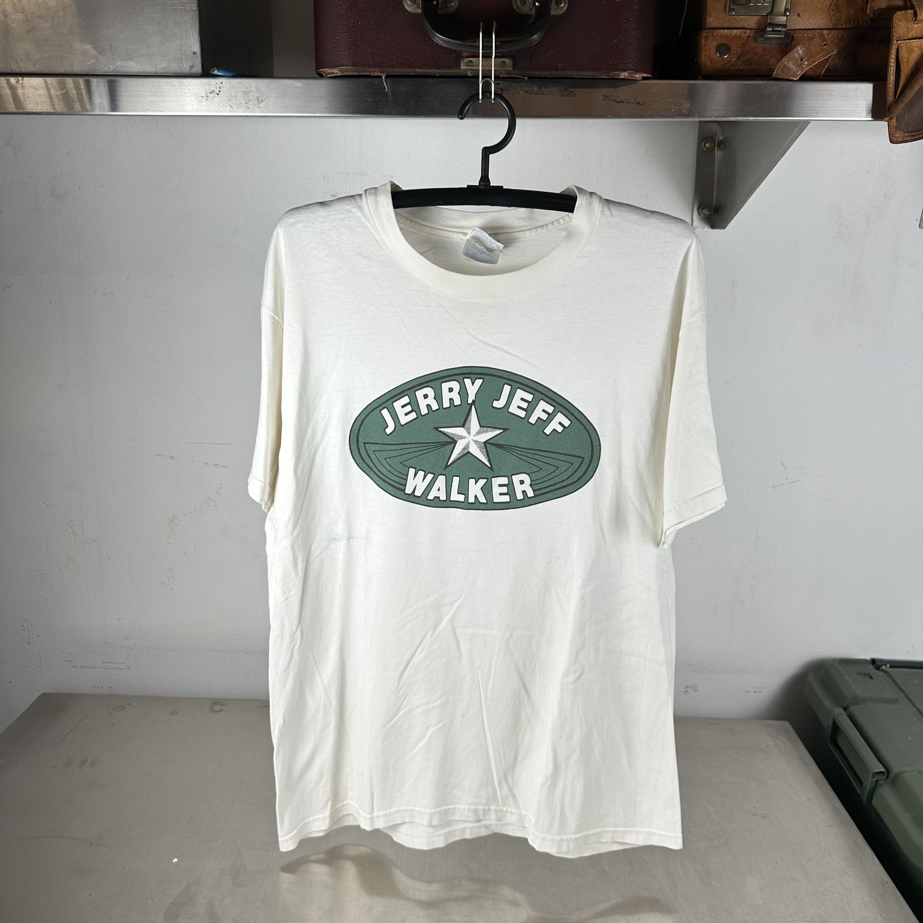 Vintage Vintage 90s Jerry Jeff Walker Country Folk Singer T-shirt Size US XL / EU 56 / 4 - 1 Thumbnail