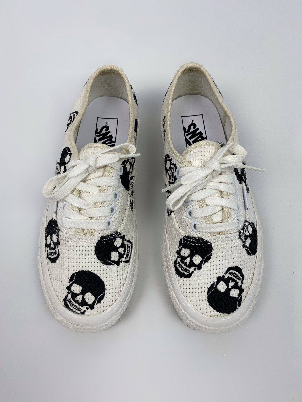 Vans Authentic 44 DX Anaheim Factory Needlepoint/Skulls Size US 7 / EU 40 - 3 Thumbnail
