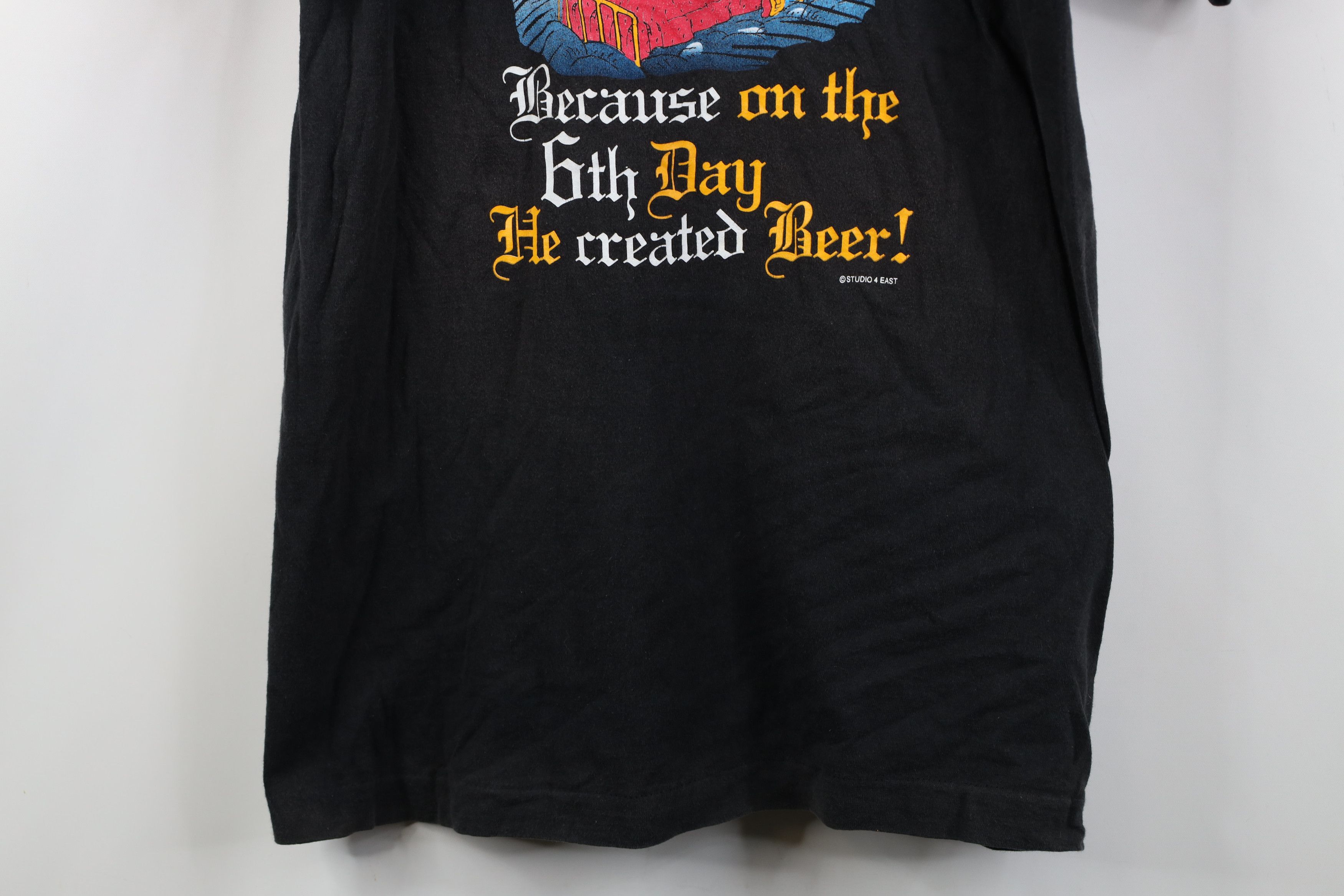 Vintage Vintage 90s God Slept In He Created Beer Funny T-Shirt USA Size US L / EU 52-54 / 3 - 3 Thumbnail