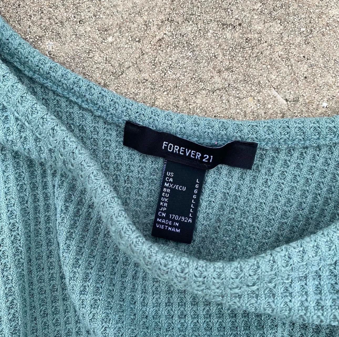 Forever 21 Seafoam Waffle Knit Cropped Scooped Long Sleeve Size L / US 10 / IT 46 - 2 Thumbnail