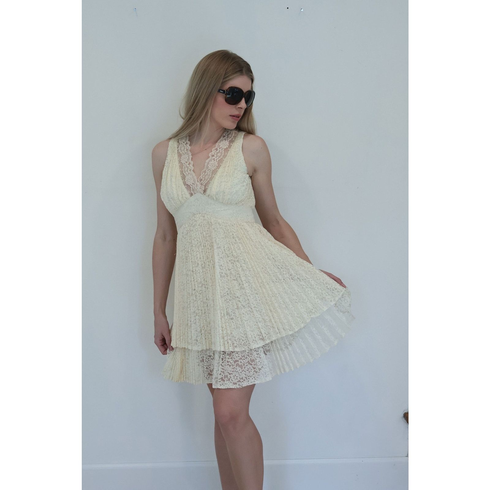 Vintage Vintage 1960s Cream Accordian Pleated Tiered Lace Mini Size S / US 4 / IT 40 - 5 Thumbnail