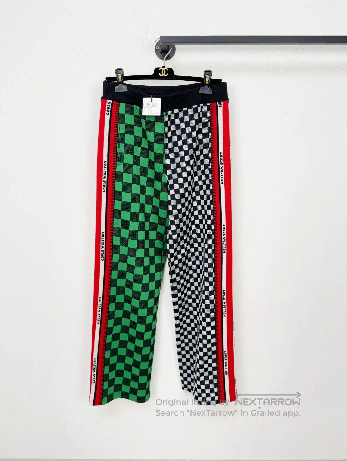 Louis Vuitton Louis Vuitton New Tag Sweatpants Joggers M. Size US 30 / EU 46 - 1 Thumbnail