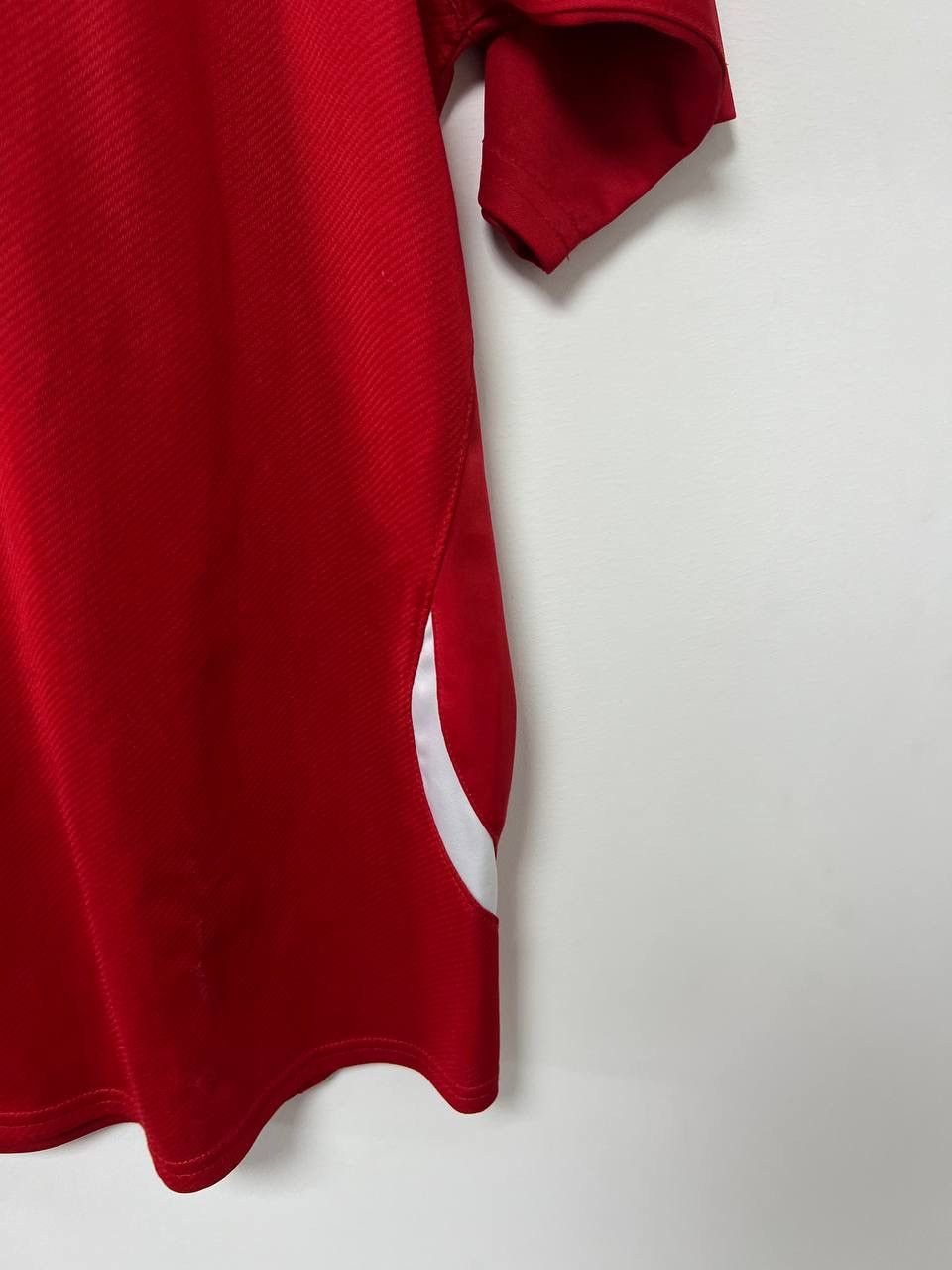 Nike Vintage 00s Nike Team Total 90 Jersey Training Red Mens sz S Size US S / EU 44-46 / 1 - 17 Thumbnail