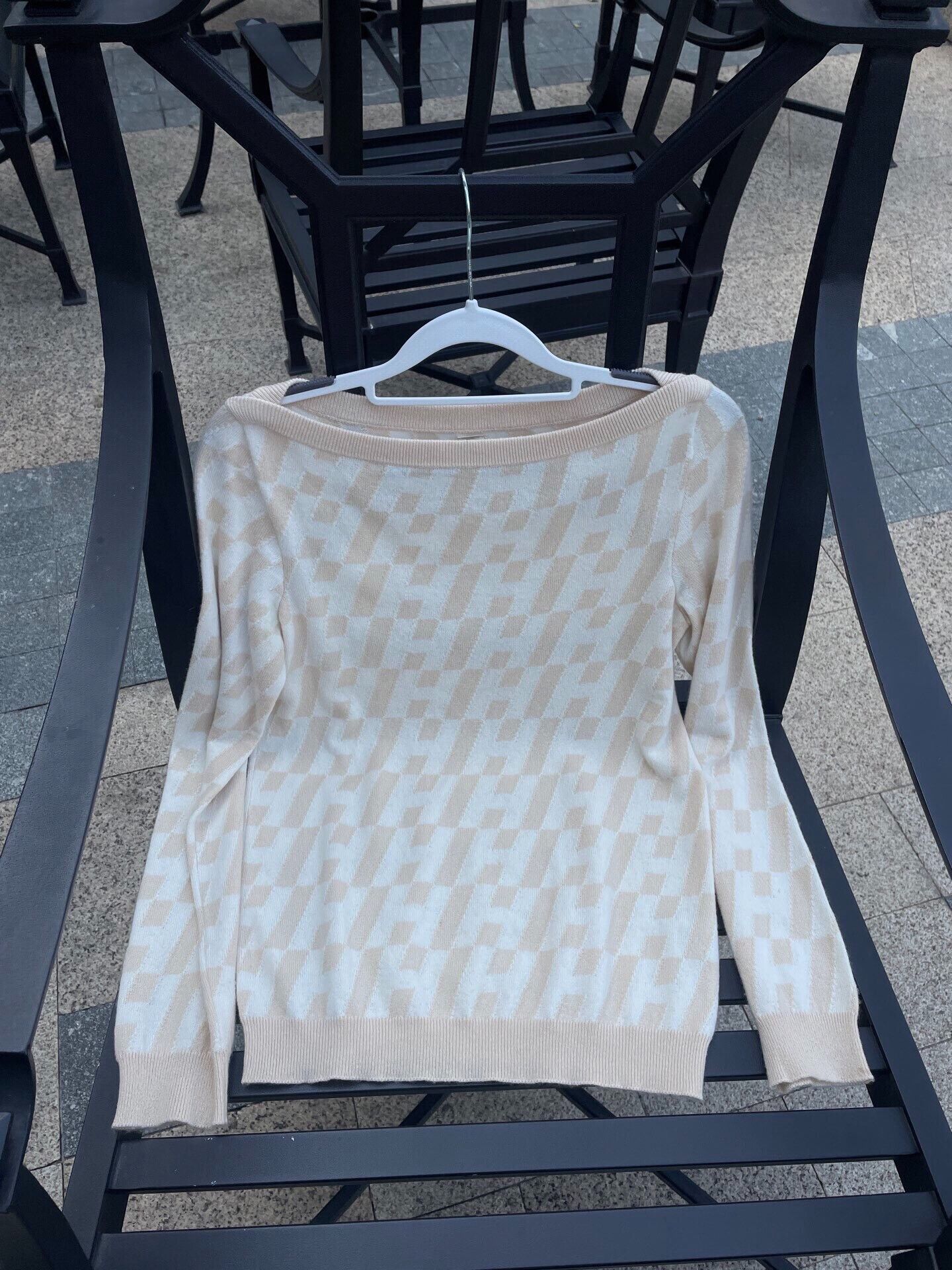 Hermes Hermes Knit Sweater for Women Size XS / US 0-2 / IT 36-38 - 1 Thumbnail
