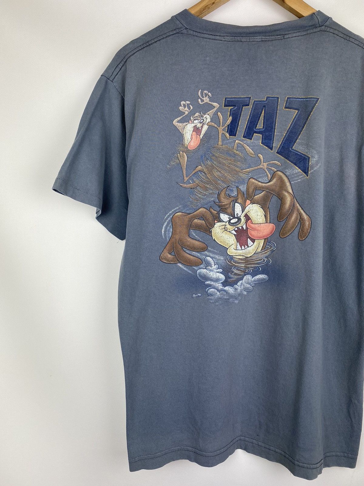Vintage Warner Bros. TAZ Tasmanian Devil vintage 1997 t shirt Size US XL / EU 56 / 4 - 12 Thumbnail