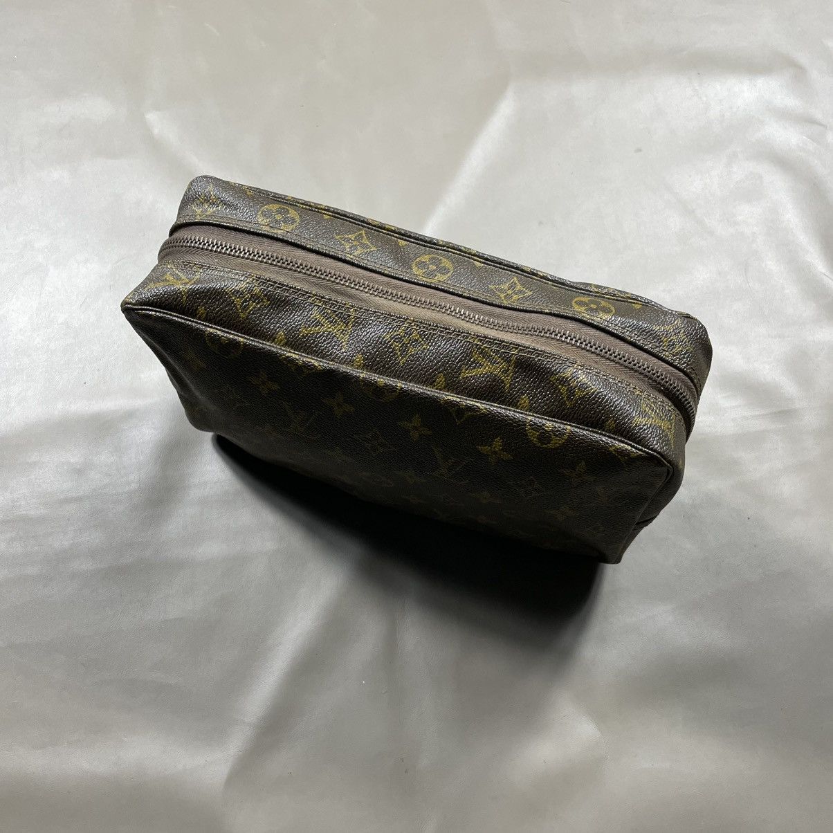 Louis Vuitton Louis Vuitton Toiletry Pouch Brown Size ONE SIZE - 3 Thumbnail