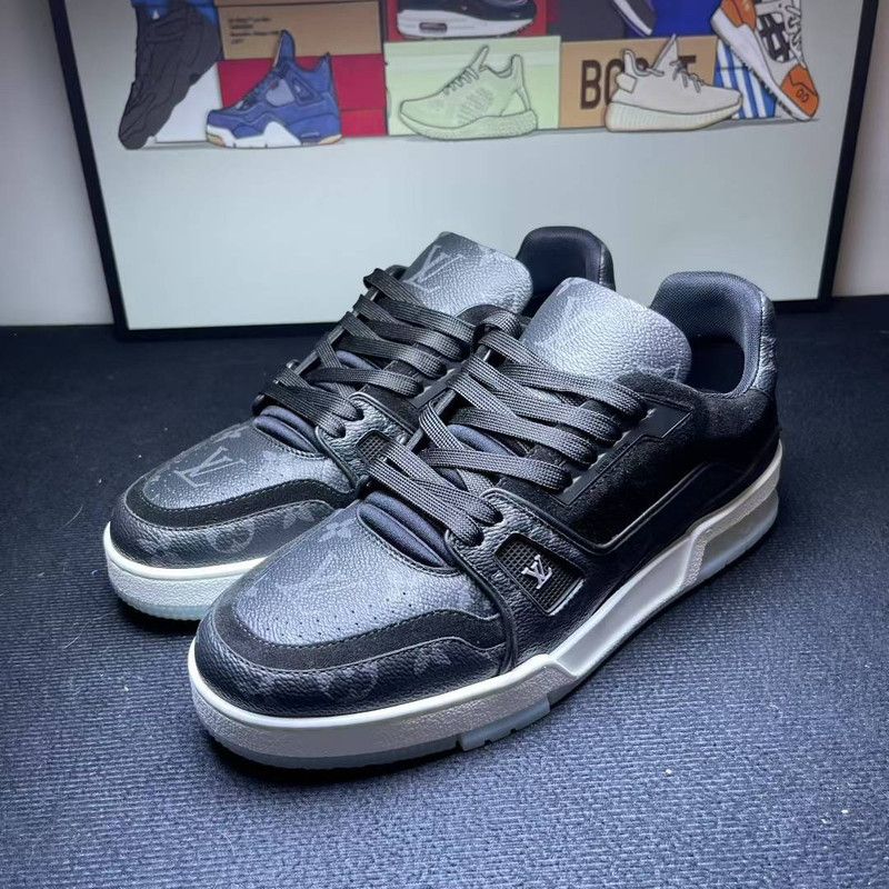 Louis Vuitton Louis Vuitton Black Trainer Sneakers 0079 Size US 8.5 / EU 41-42 - 1 Thumbnail