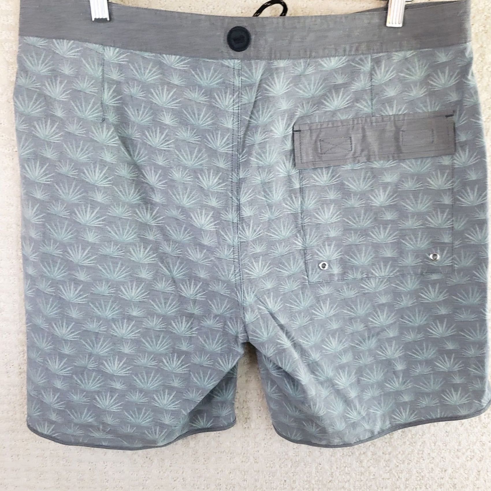 Vintage Southern Marsh Men's Board Shorts XL Gray Mint Palm Print Drawstring Pockets Size US 36 / EU 52 - 5 Thumbnail