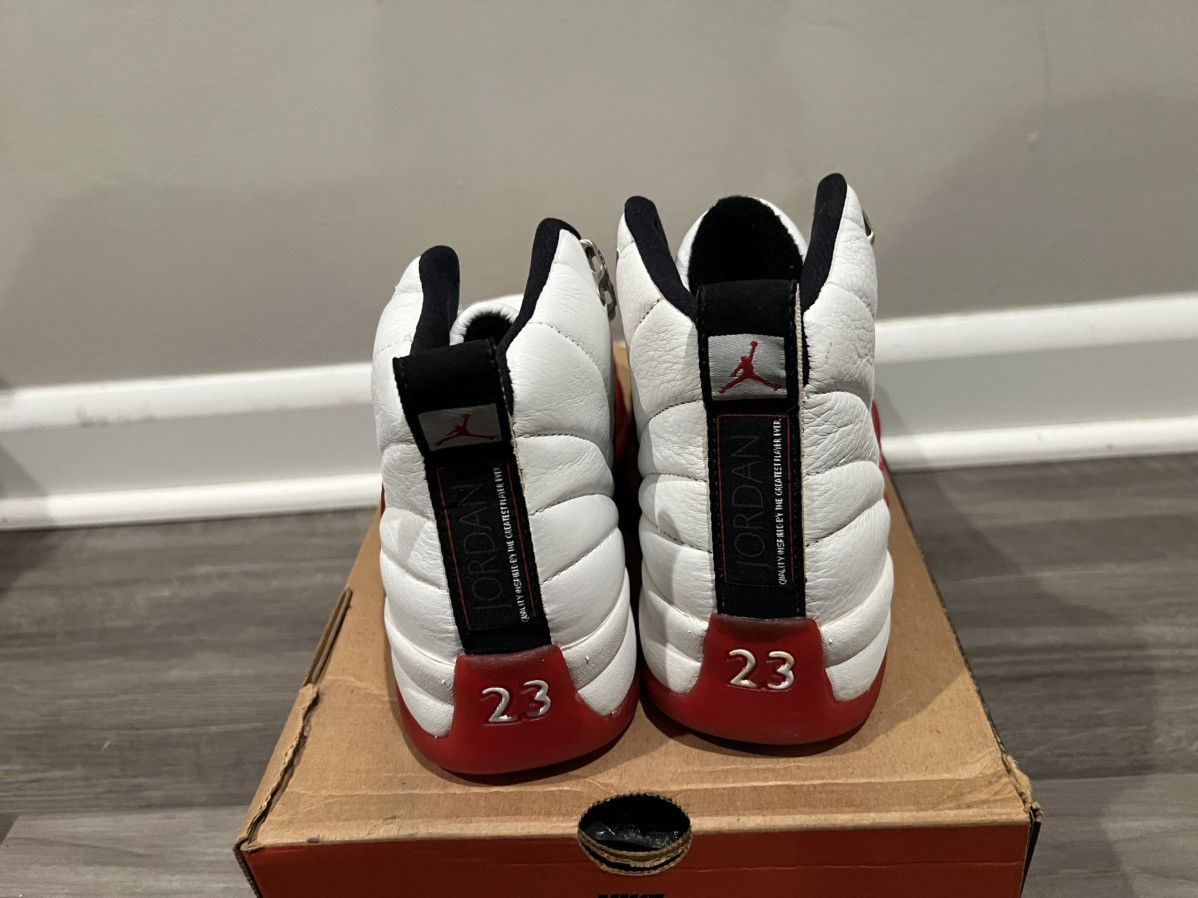 Jordan Brand Size 8 1997 Nike Air Jordan 12 OG Cherry White/Varsity Red Size US 8 / EU 41 - 4 Thumbnail