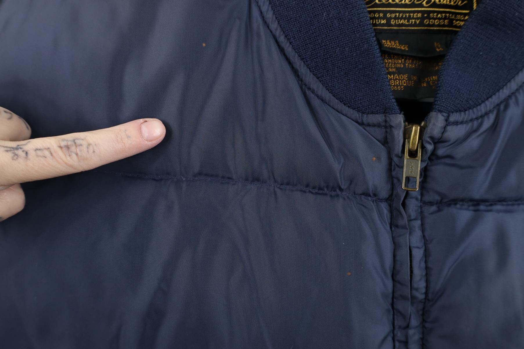Eddie Bauer Vintage 90s Eddie Bauer Full Zip Puffer Vest Jacket Blue Size US M / EU 48-50 / 2 - 4 Thumbnail