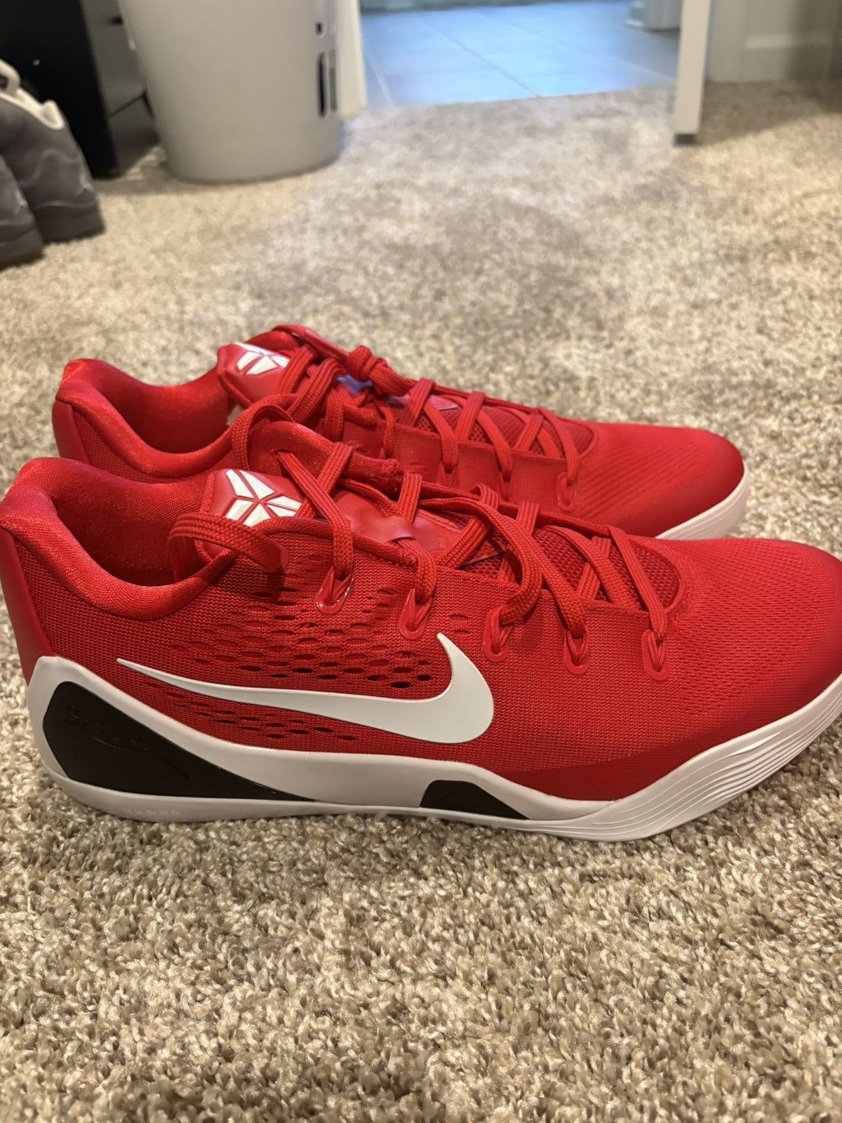 Nike Nike Kobe 9 ‘University red’ Size US 13 / EU 46 - 1 Thumbnail