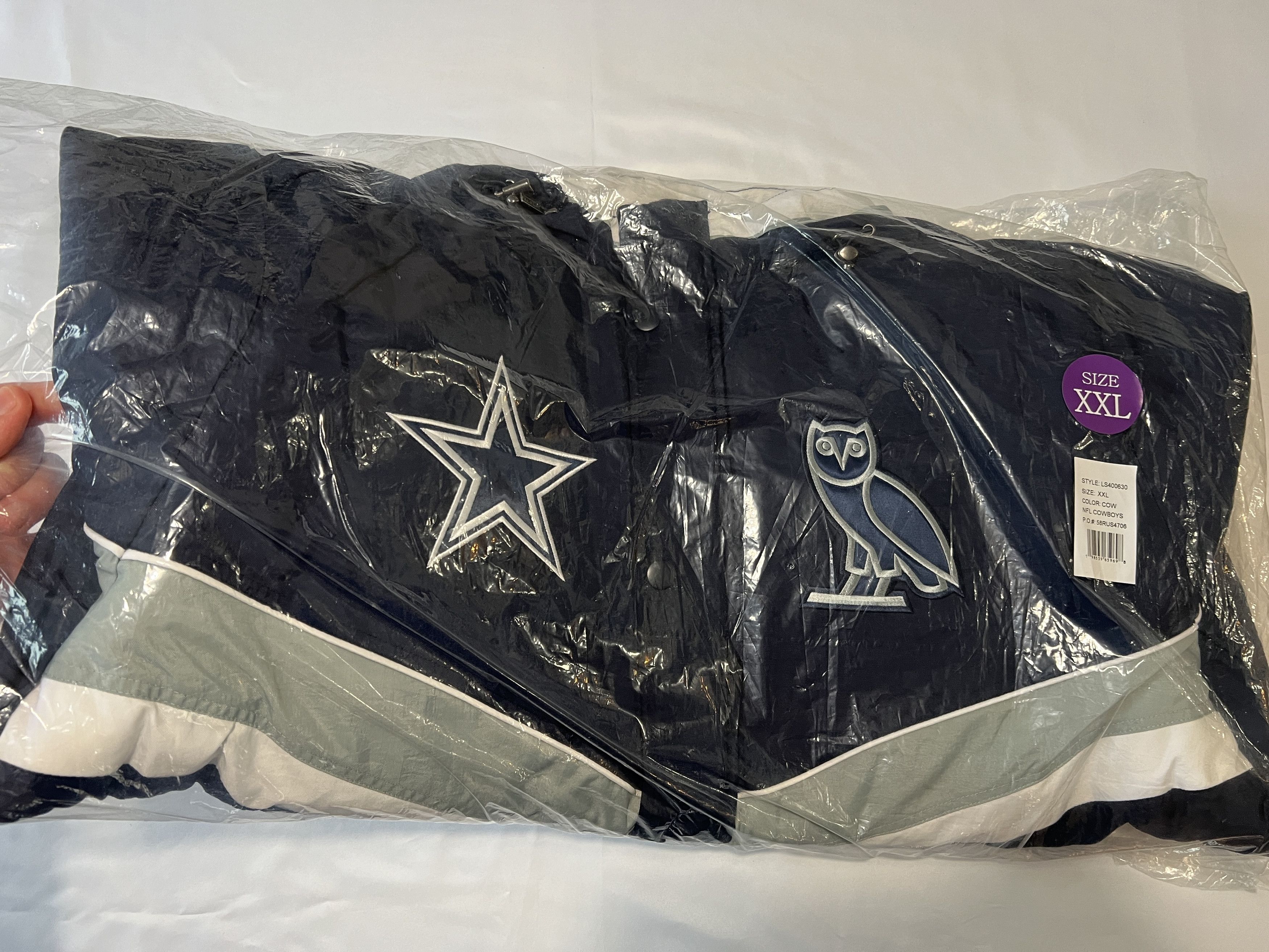 Drake OVO x NFL DALLAS COWBOYS STARTER® SIDELINE PUFFER JACKET Size US XXL / EU 58 / 5 - 2 Thumbnail