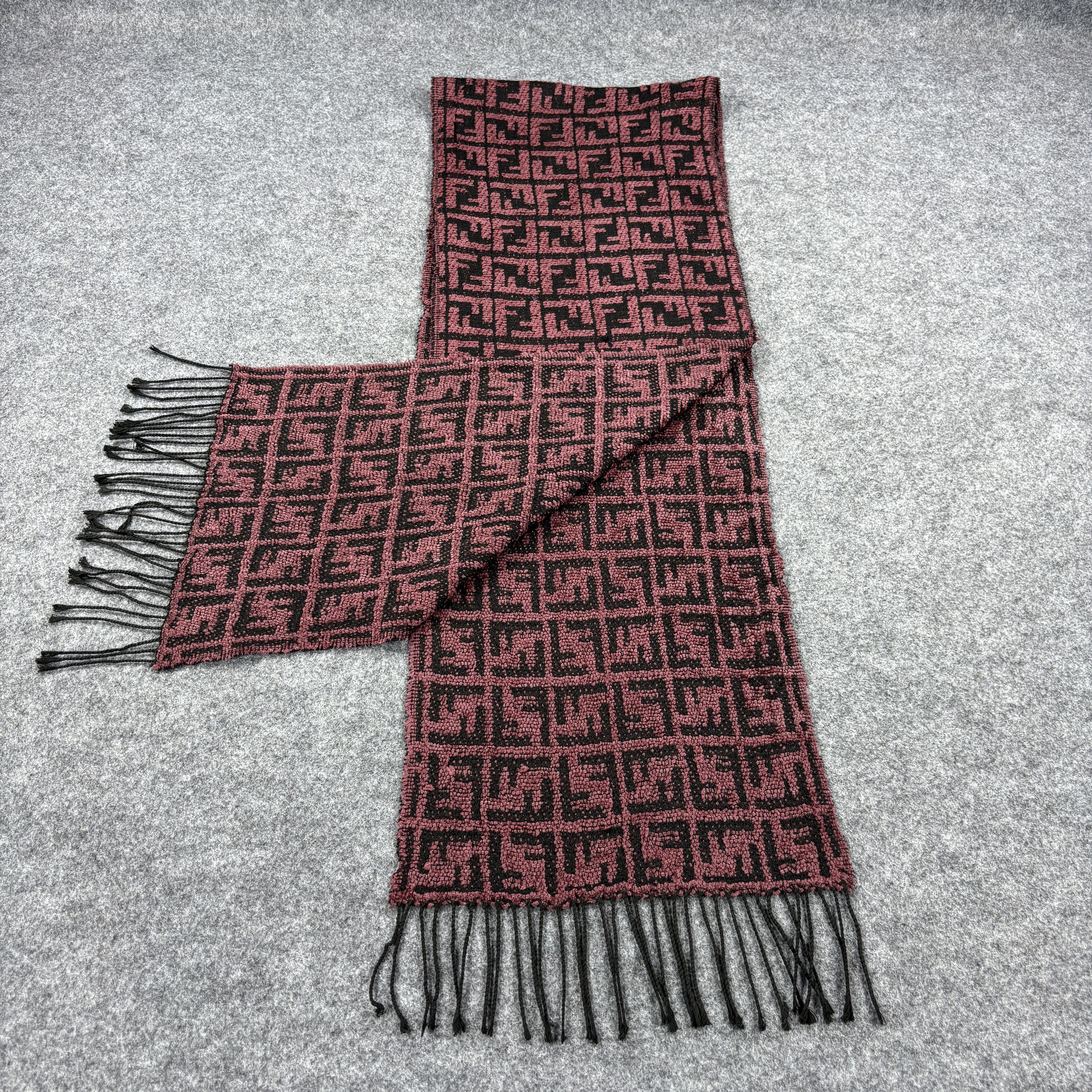 Fendi × Vintage GF10709 Fendi Scarf Neck Wear Muffler Nova Check Size ONE SIZE - 6 Thumbnail