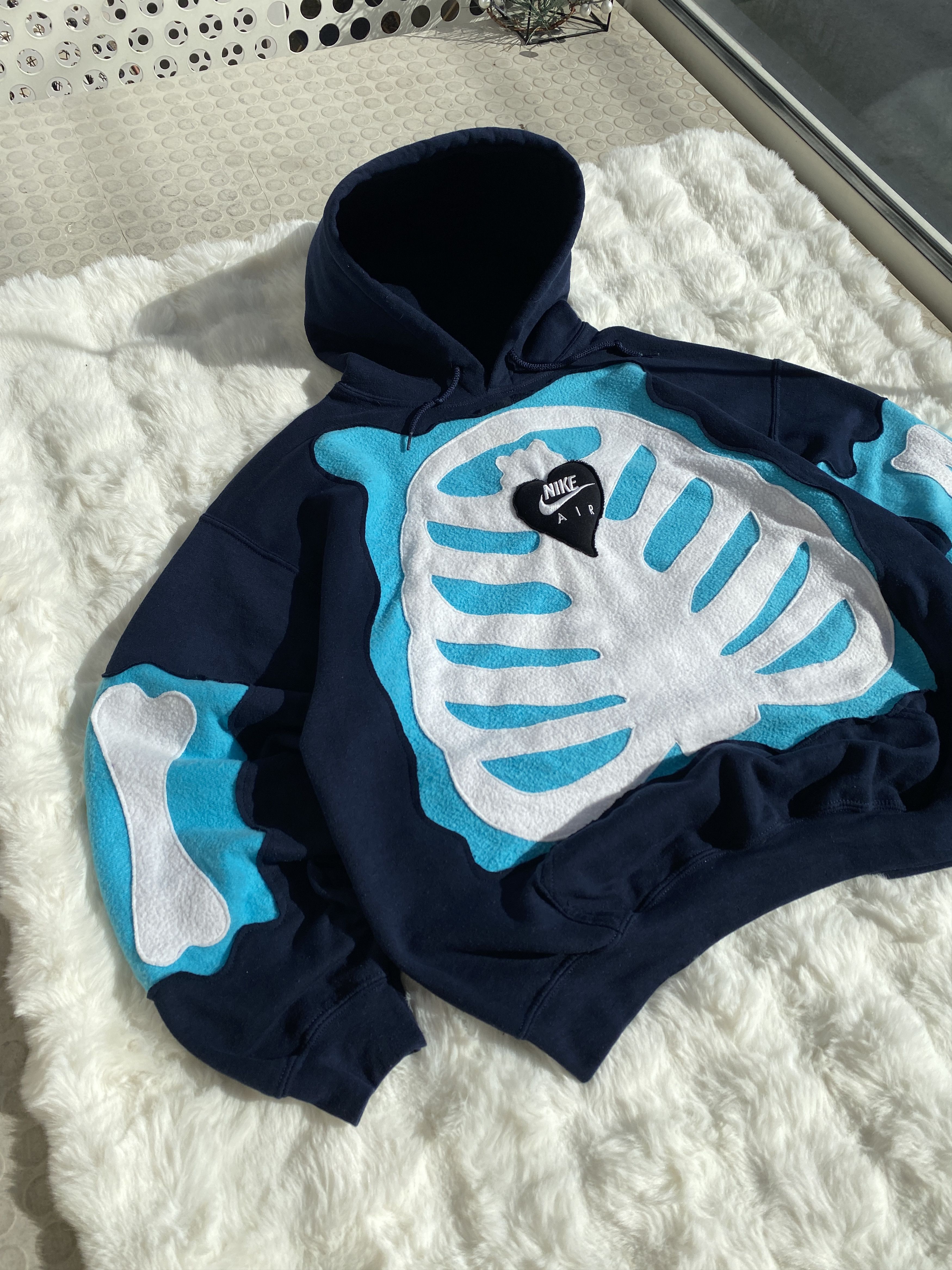 Nike Nike custom hoodie Ribs Skeleton Rare Meisterpiece Vintage Size US L / EU 52-54 / 3 - 4 Thumbnail