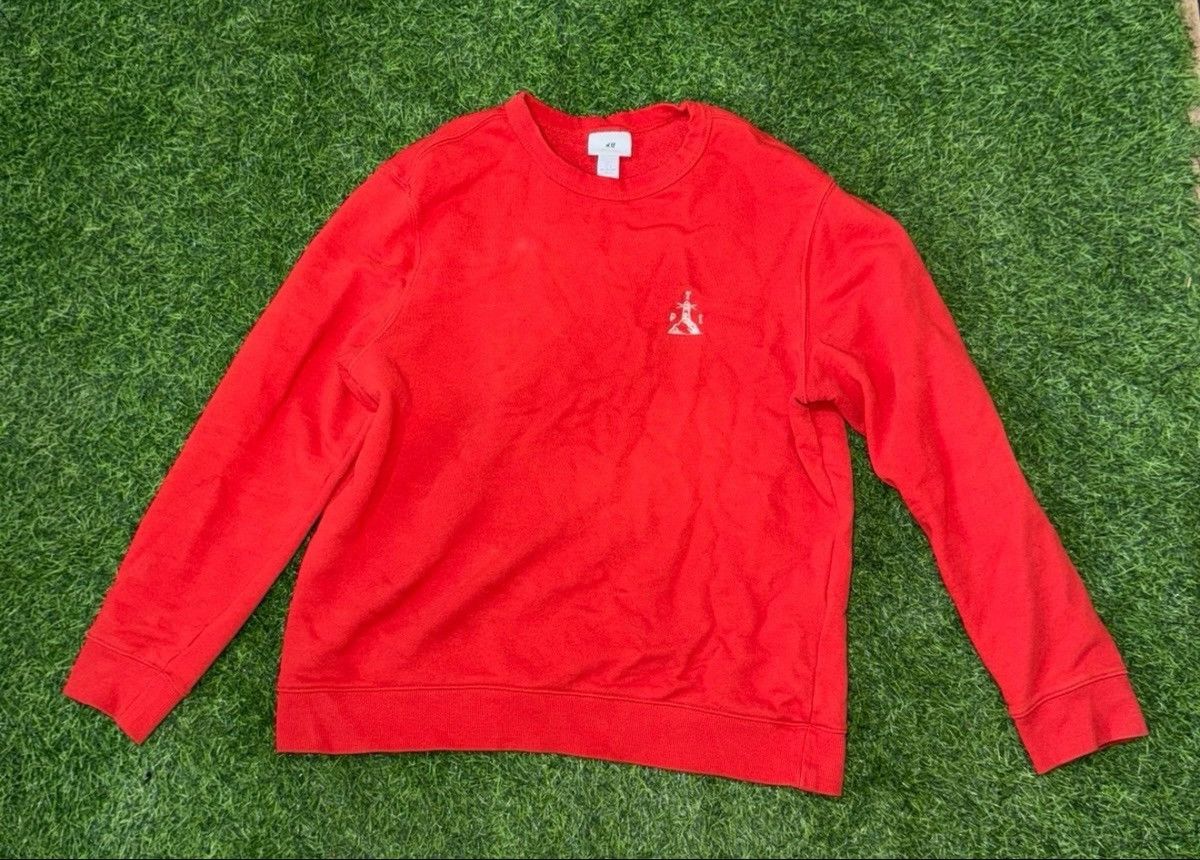 H&M × Vintage H&M Red Long Sleeve Sweater Size large soft cotton Classic Size US L / EU 52-54 / 3 - 1 Thumbnail