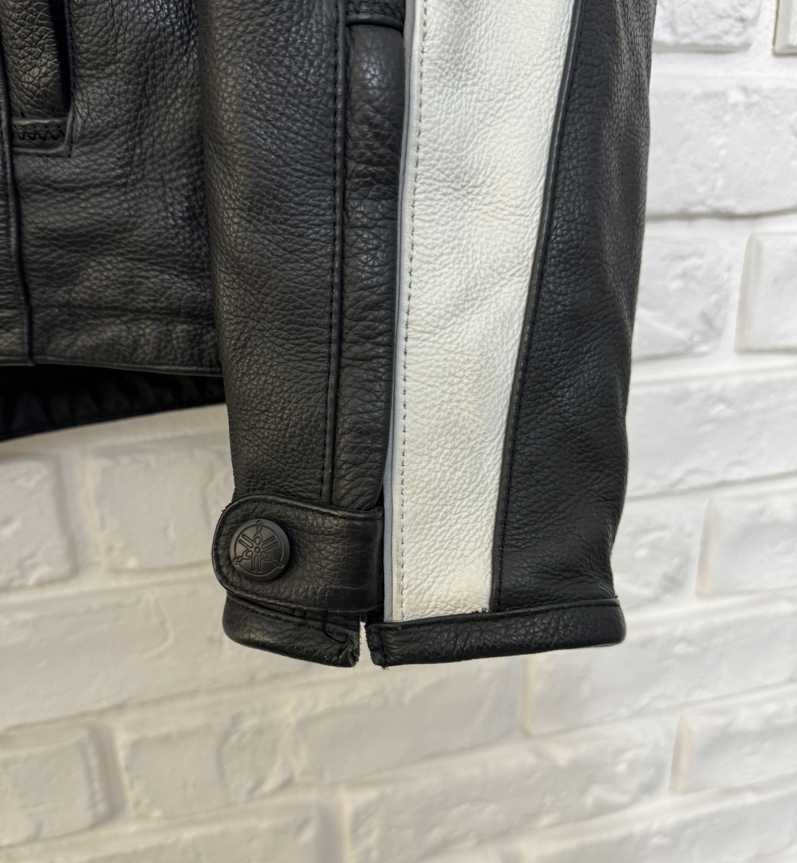 Vintage Yamaha Racing Geniune Leather Jacket Black Big Logo Size 52 Size US L / EU 52-54 / 3 - 7 Thumbnail