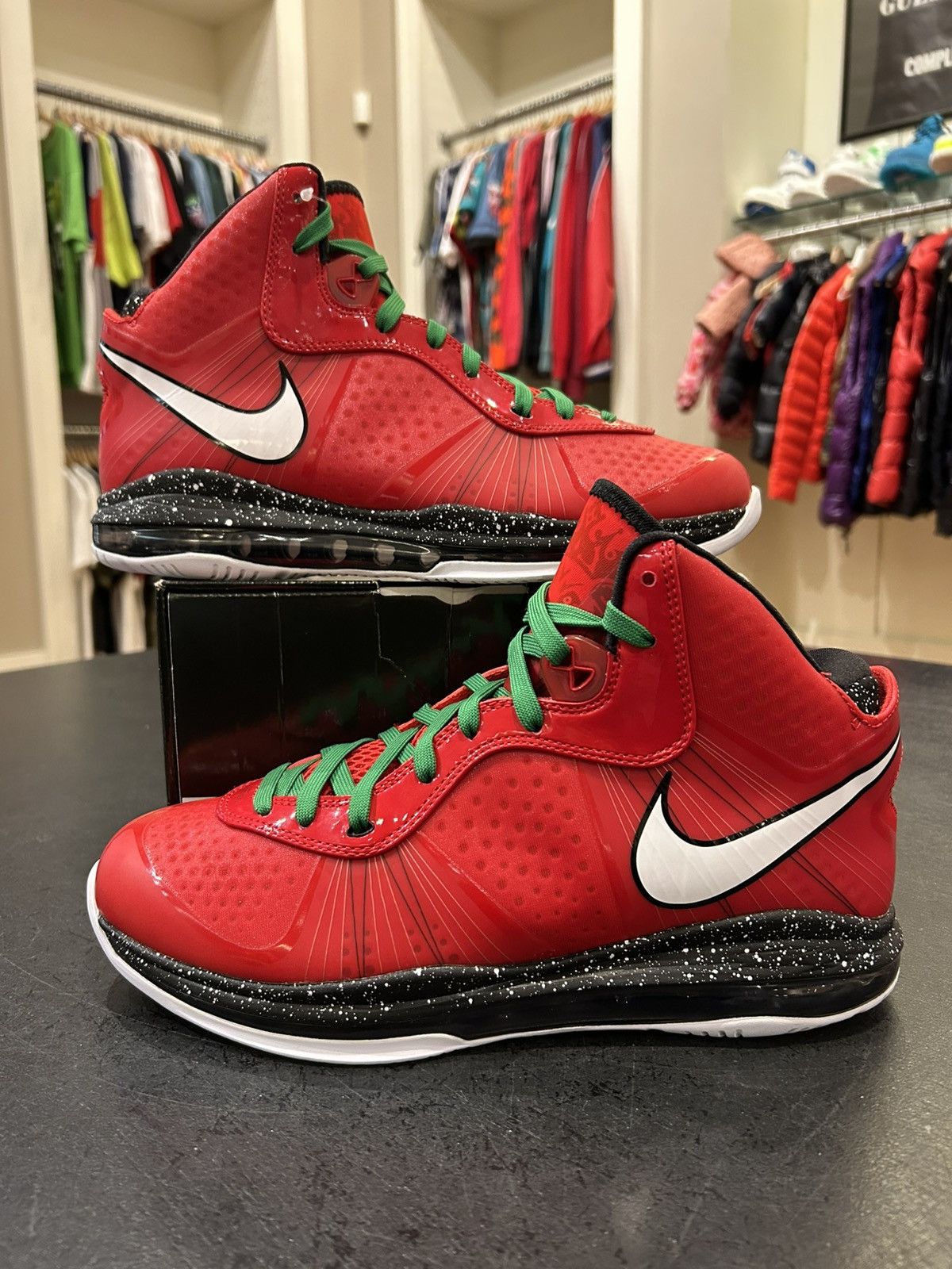 Nike Nike Lebron 8 V/2 ‘Christmas’ Size US 10.5 / EU 43-44 - 1 Thumbnail