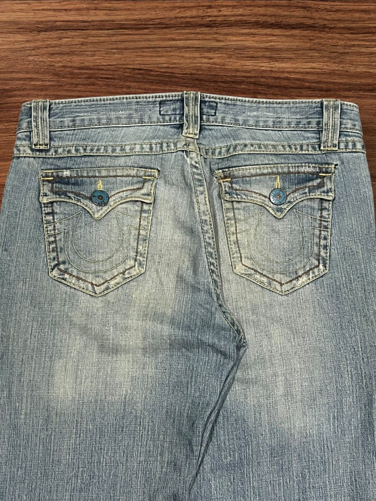 Japanese Brand Vintage Japanese Brand Leavs Strawberry Blue Wash Flare Jean Size US 30 / EU 46 - 7 Thumbnail