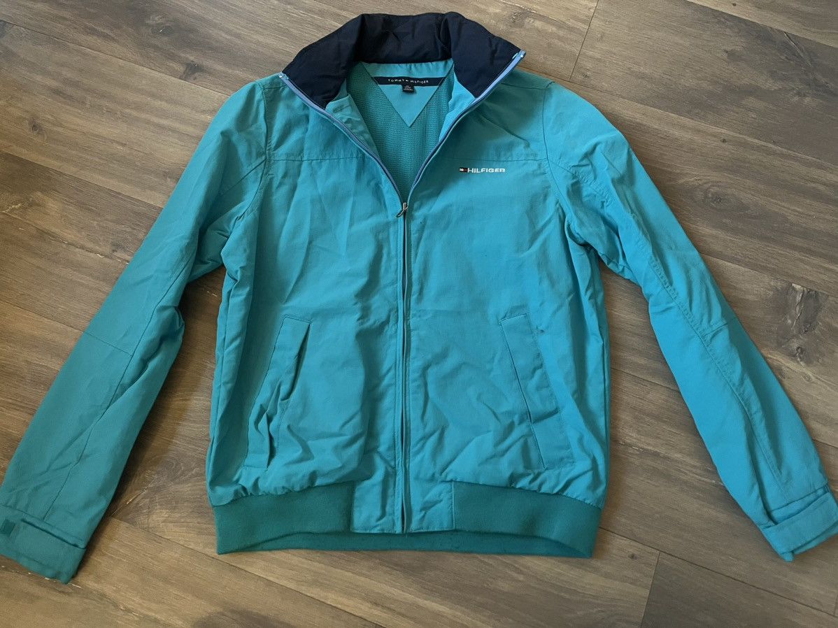 Tommy Hilfiger × Vintage Vintage Tommy Hilfiger Windbreaker Size XS / US 0-2 / IT 36-38 - 1 Thumbnail