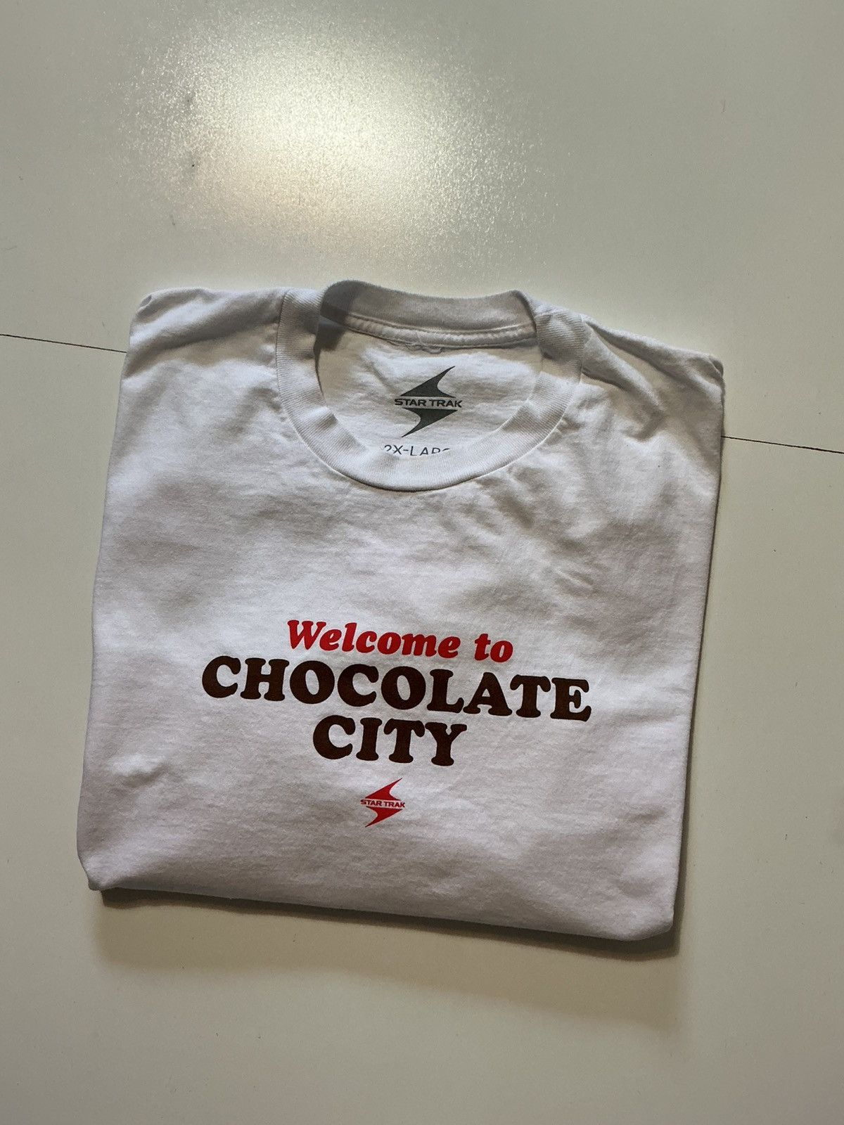 Commonwealth Proper Commonwealth Star Trak Welcome To Chocolate City S/S T-Shirt Size US XXL / EU 58 / 5 - 1 Thumbnail