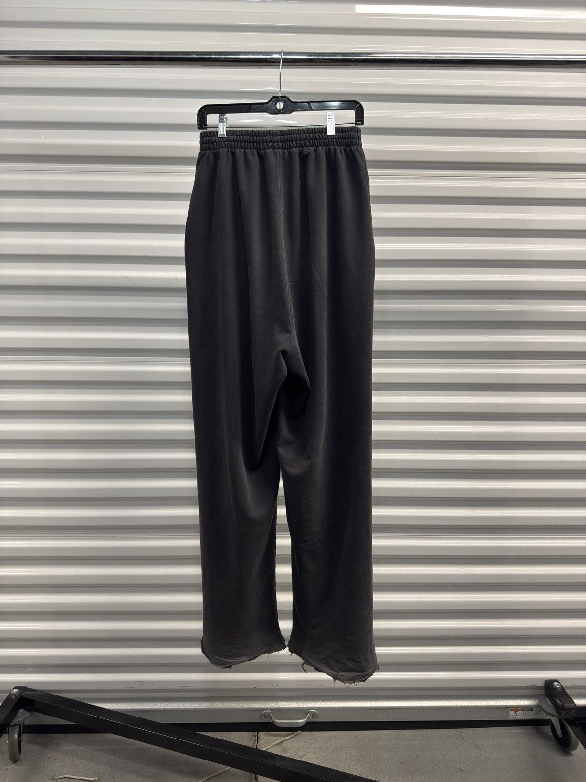 Balenciaga Balenciaga Sporty B Baggy Sweatpants Size US 34 / EU 50 - 2 Thumbnail