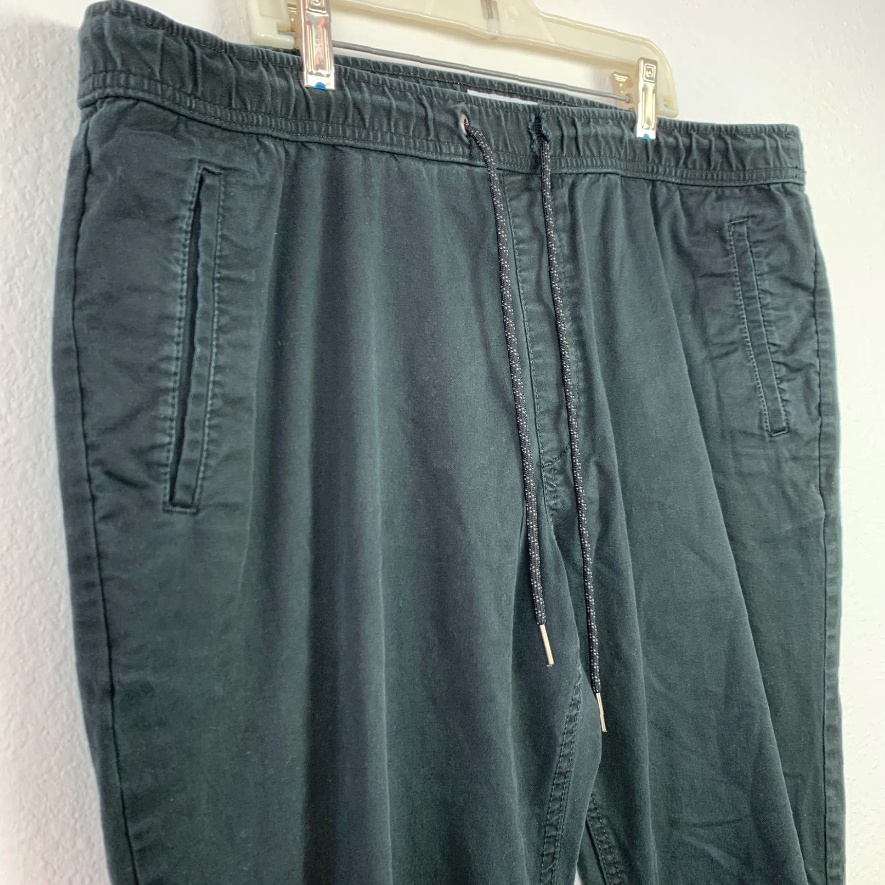Express Express Jogger Pants Men's 36 Slim Skinny Elastic Drawstring Zip Cuff Black Cotton Spandex 28in Inseam 11 Rise Size US 36 / EU 52 - 3 Thumbnail