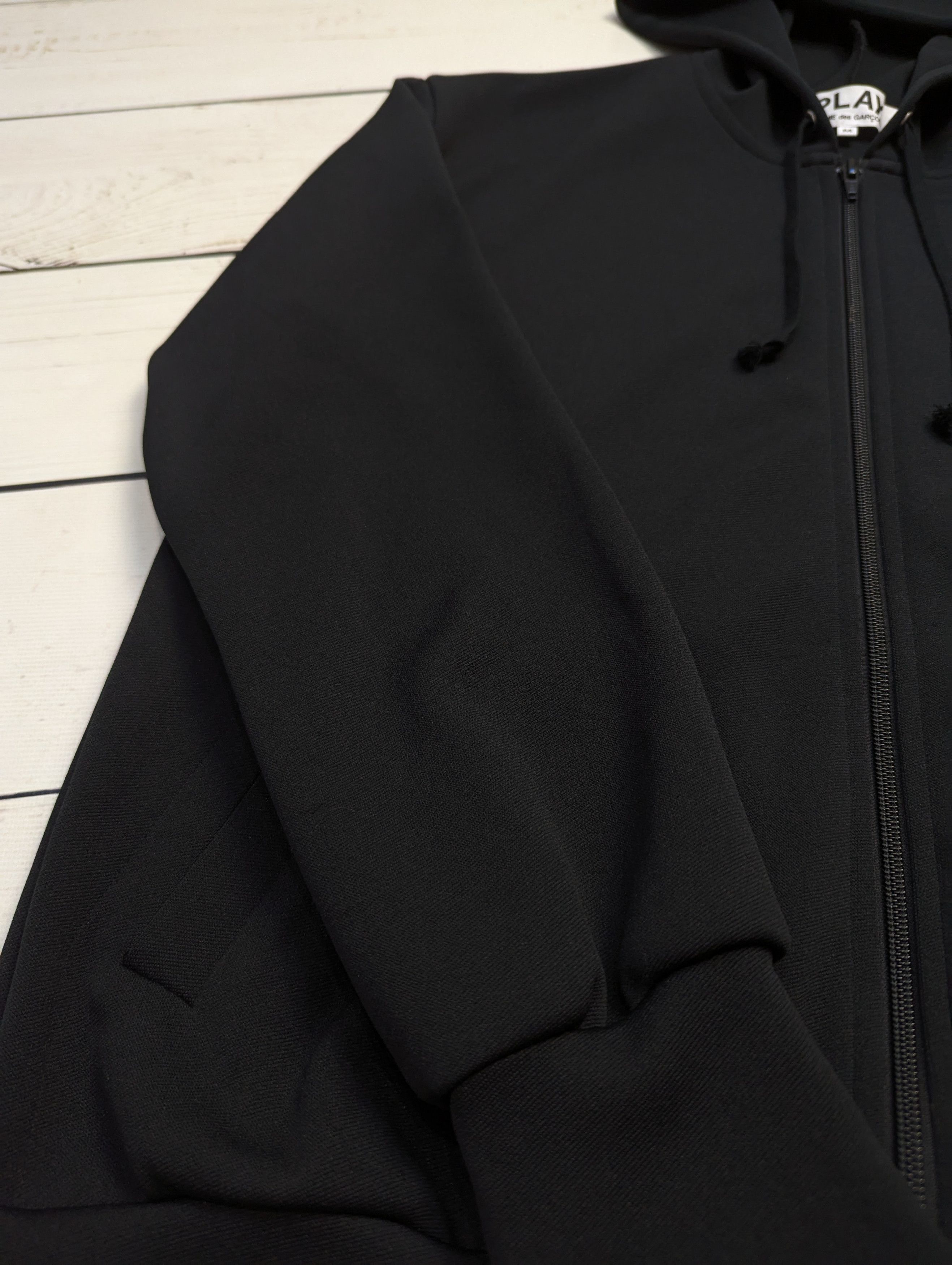 Comme des Garcons Comme des Garçons Play Zip Hoodie Jacket M Size US M / EU 48-50 / 2 - 11 Thumbnail