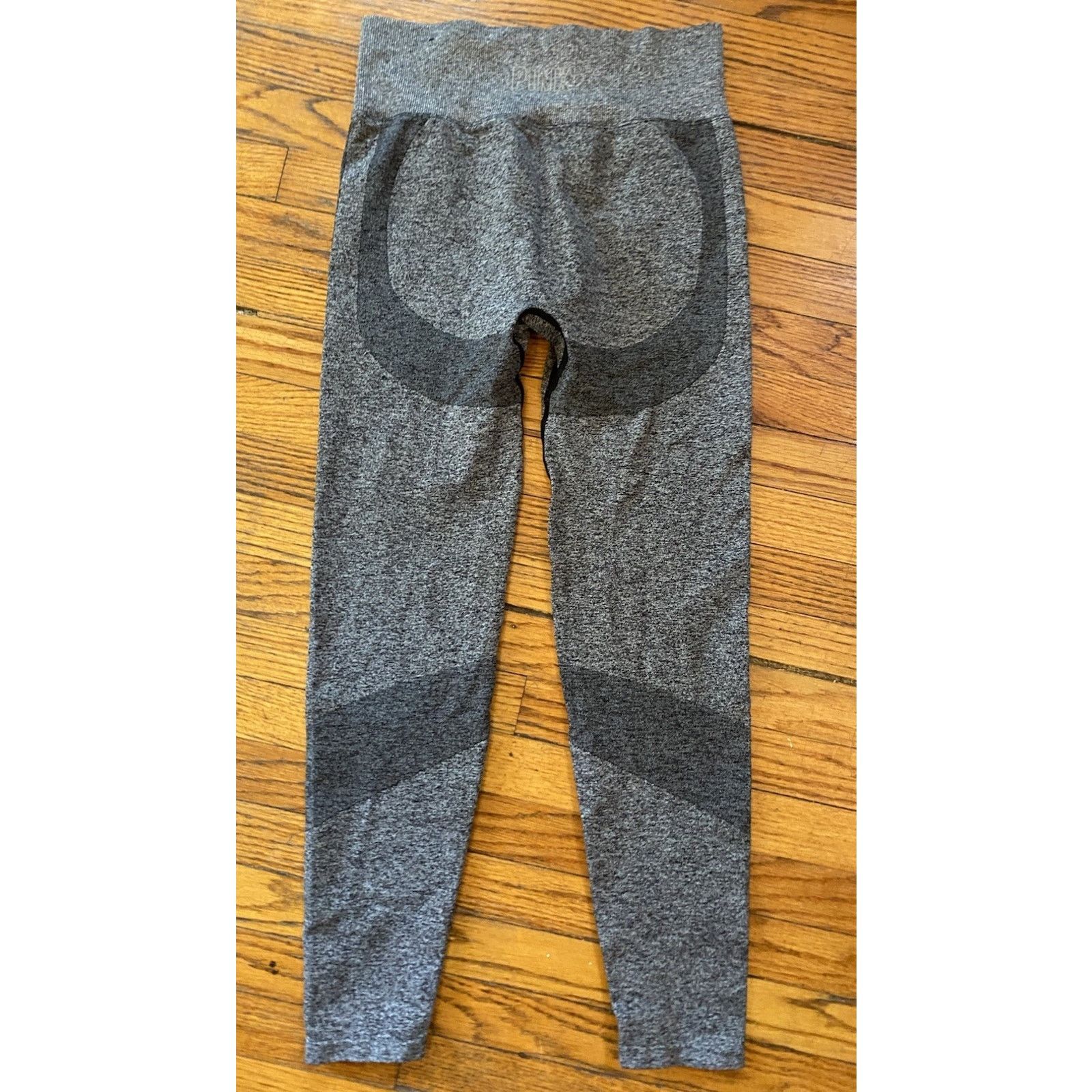 Victoria's Secret PINK Victoria’s Secret Gray Leggings Women’s Medium Size 32" / US 10 / IT 46 - 1 Thumbnail